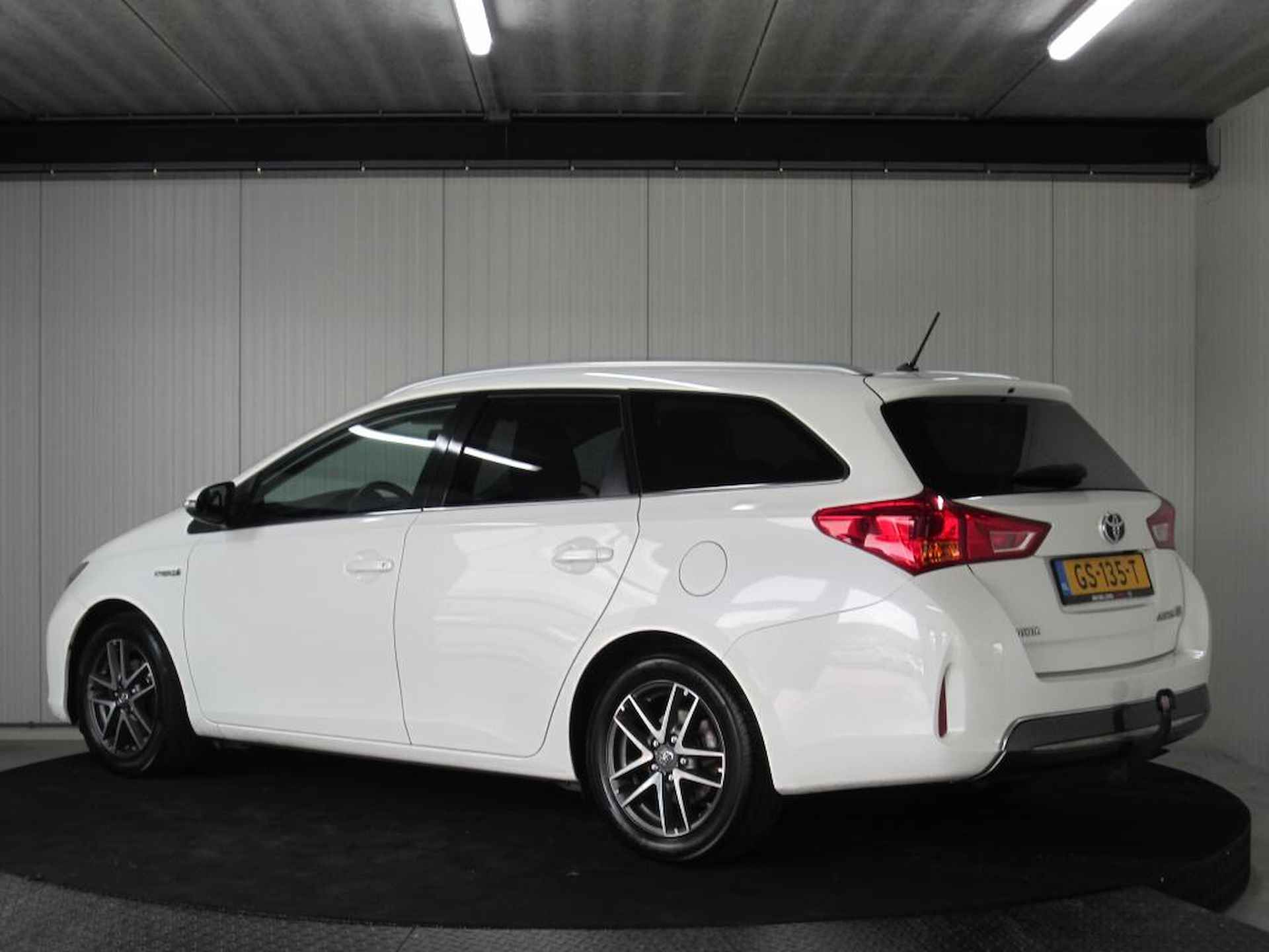 Toyota Auris Touring Sports 1.8 Hybrid Aspiration Navi Trekhaak Camera - 6/22