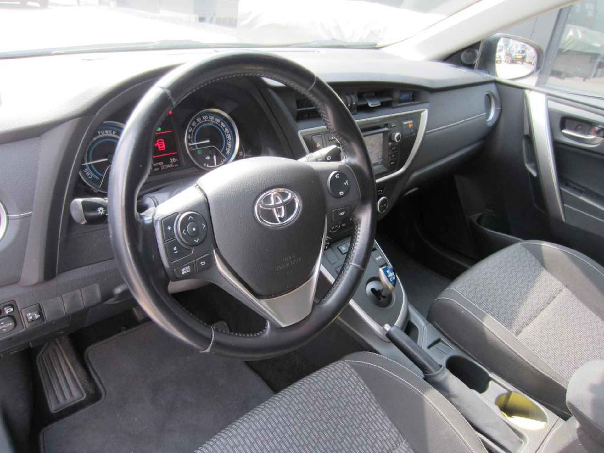 Toyota Auris Touring Sports 1.8 Hybrid Aspiration Navi Trekhaak Camera - 21/22