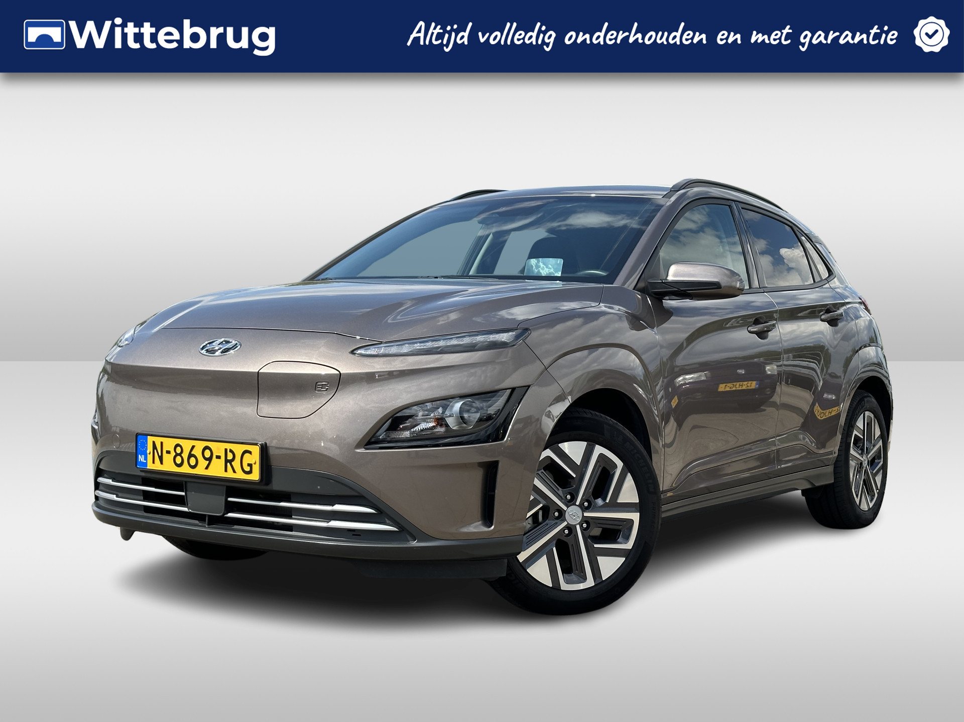 Hyundai KONA EV Fashion 64 kWh | Head-Up Display | 3-fase laden | Subsidie mogelijk | Rijklaarprijs!