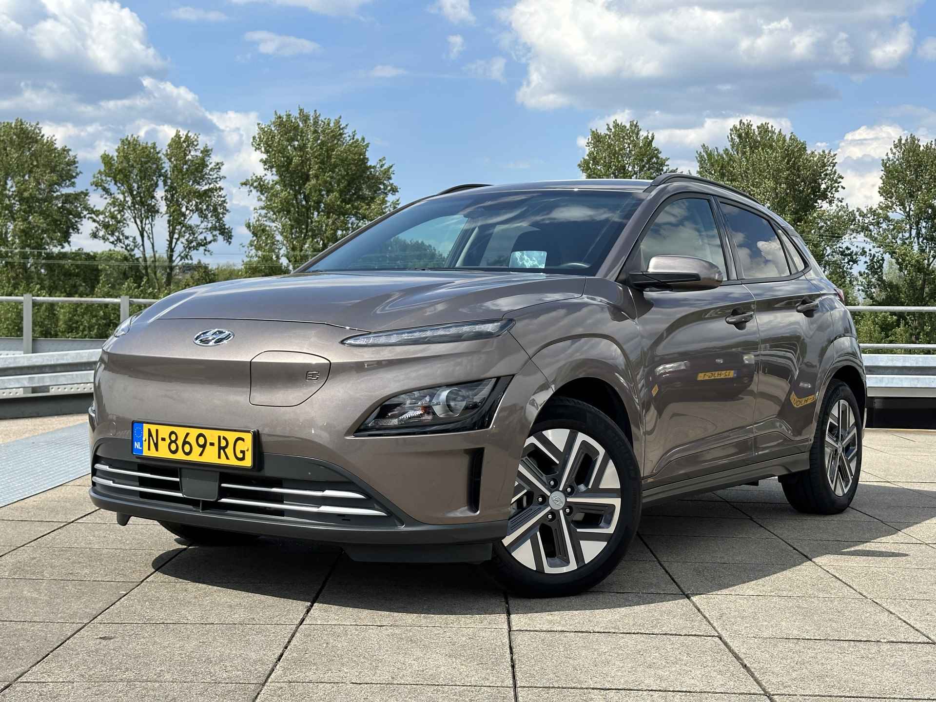 Hyundai KONA EV Fashion 64 kWh | Head-Up Display | 3-fase laden | Subsidie mogelijk | Rijklaarprijs! - 4/48