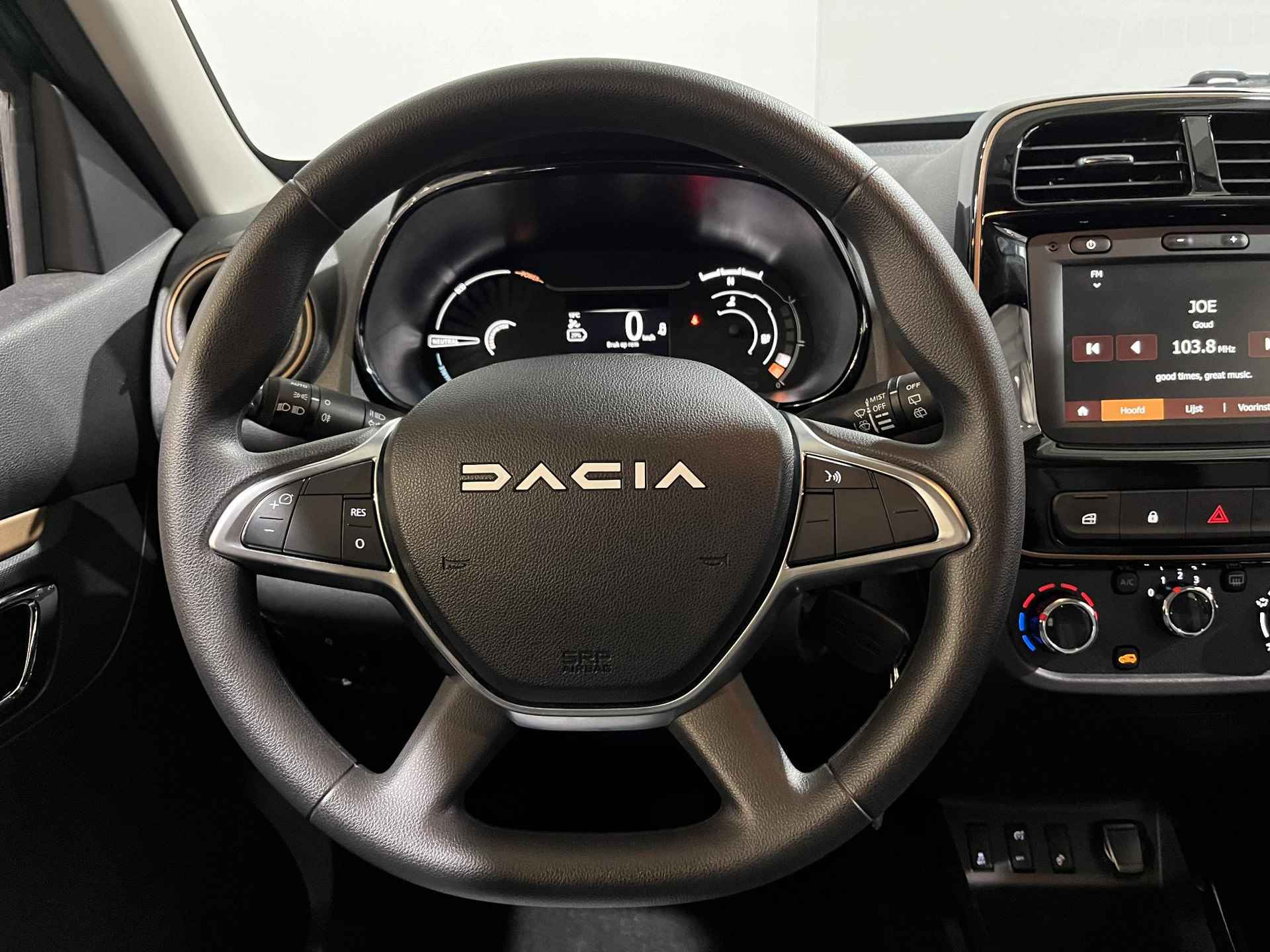 Dacia Spring Extreme 27 kWh Automaat | DC Lader | Camera | Apple CarPlay/Android Auto | Lichtmetalen Velgen | Airco | Licht Sensor | - 12/29