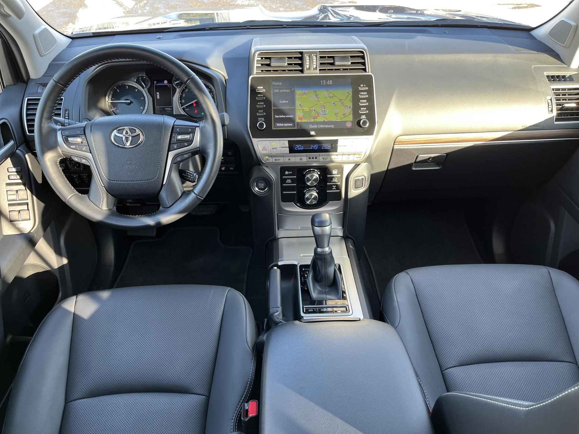 Toyota Land Cruiser 2.8 D-4D Professional | Navigatie | Apple CarPlay/Android auto | 360 graden camera - 15/35