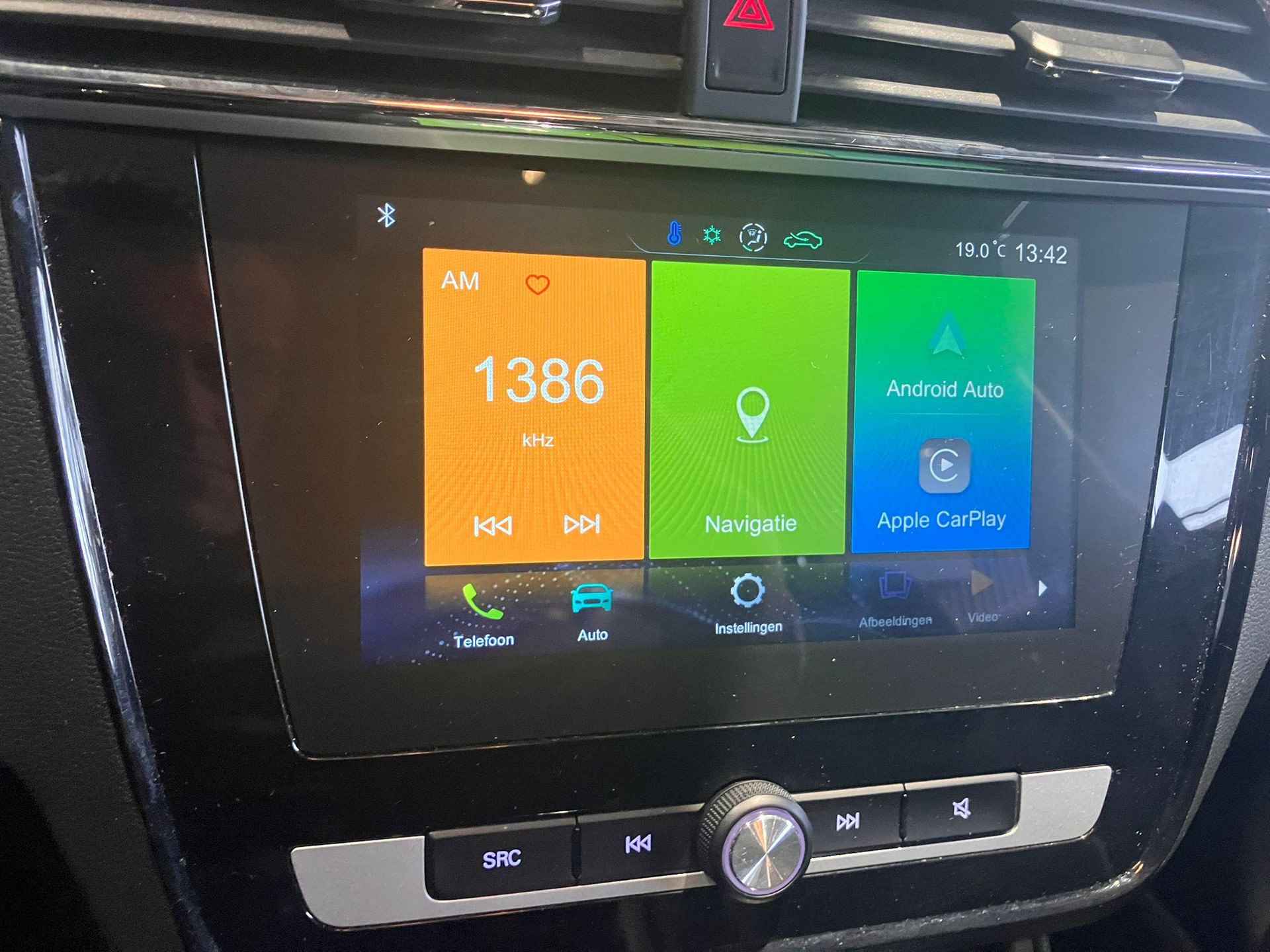 MG ZS EV Luxury 45 kWh 1e eigenaar - Panoramadak - Trekhaak - Carplay - Leder interieur - Clima - 18/21