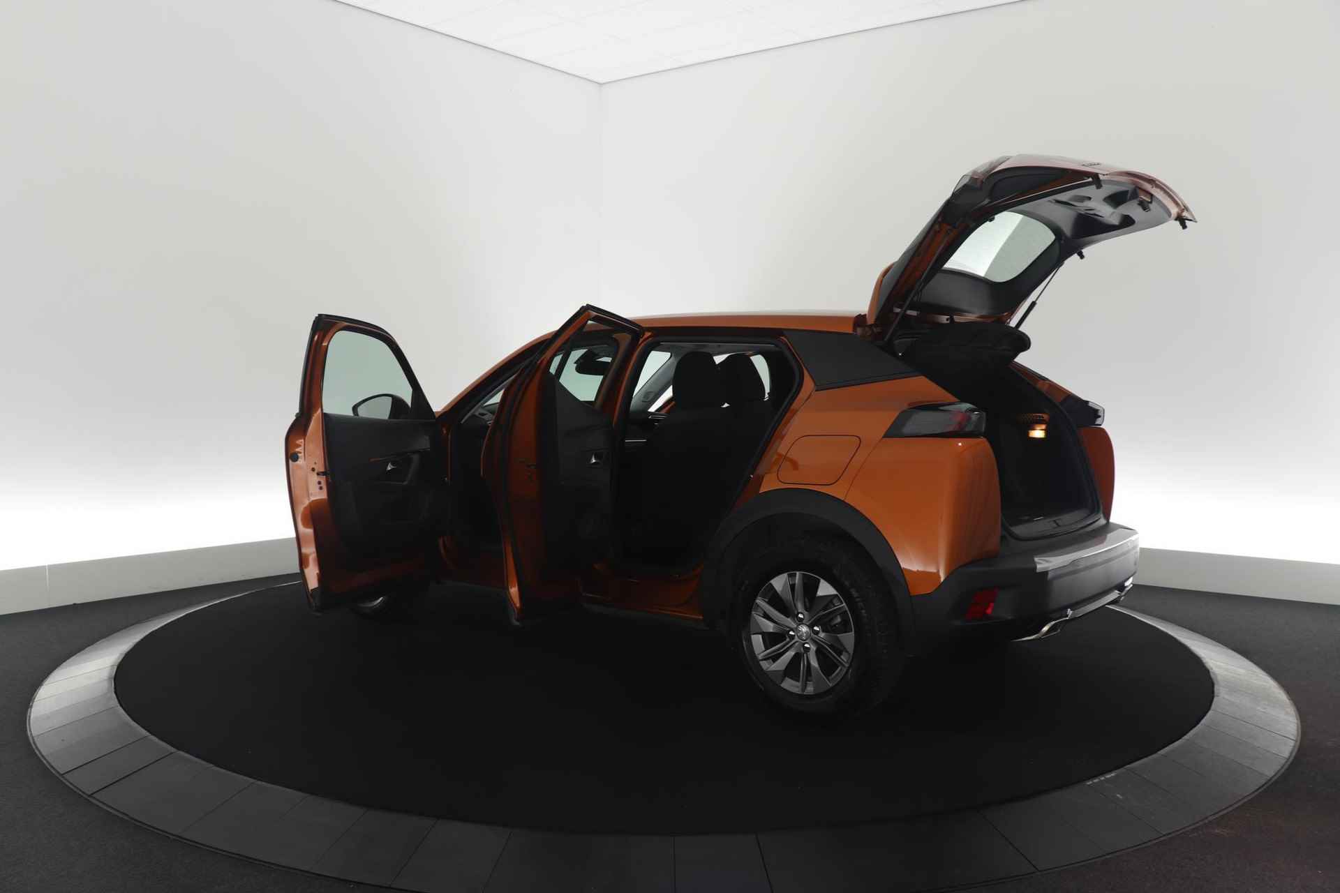 Peugeot 2008 PureTech 130 EAT8 Active Pack | Camera | Apple Carplay | Navigatie | Parkeersensoren - 61/61