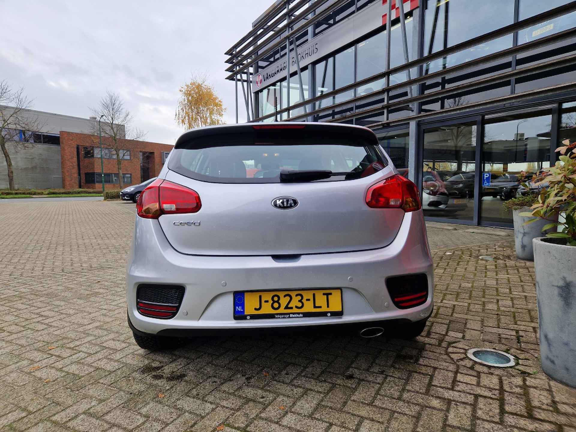 Kia cee'd 1.0 T-GDi 5D ComfortLine | Navi | PDC - 9/26