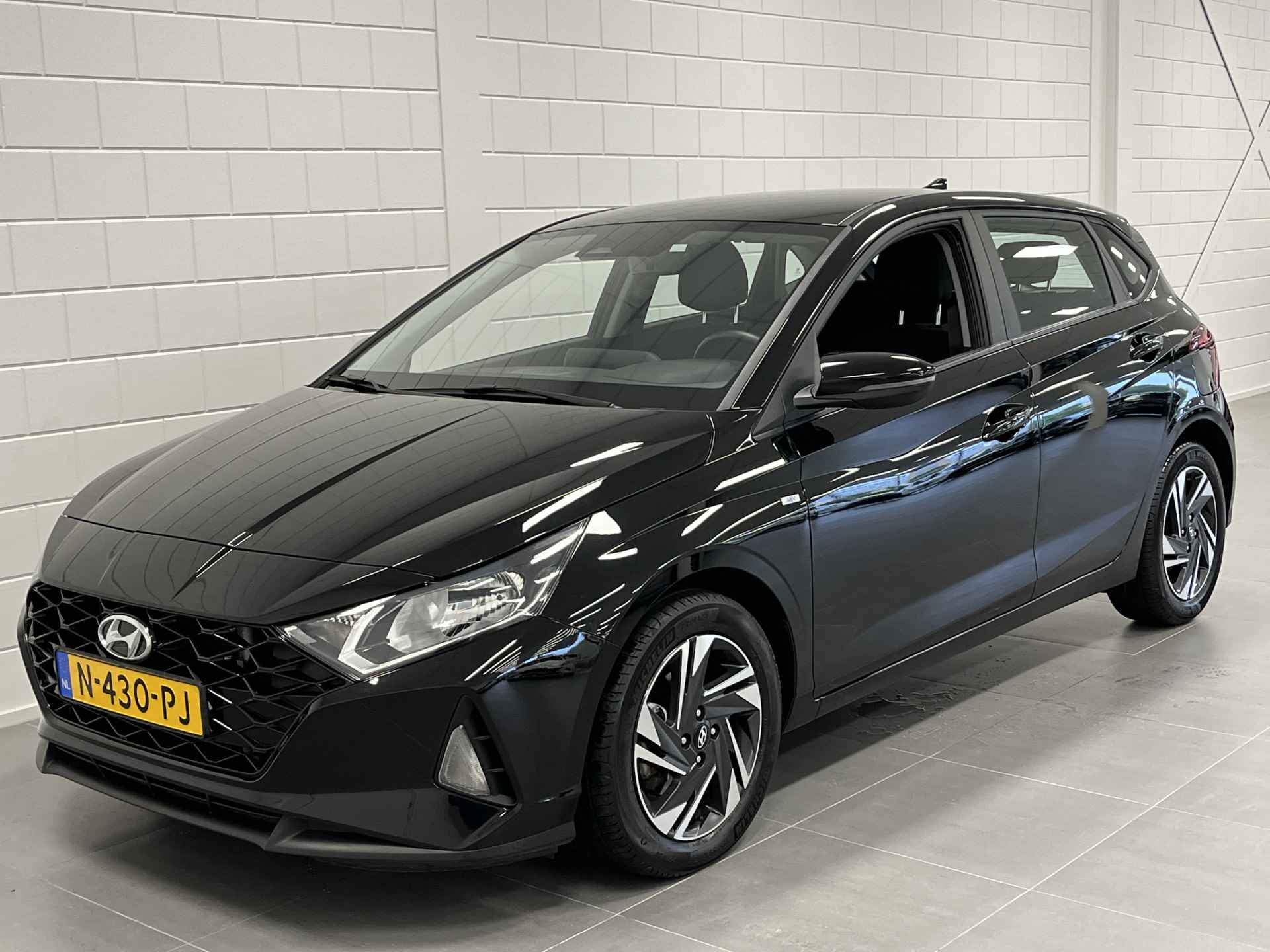 Hyundai i20 1.0 T-GDI Comfort APPLE / ANDROID NAVIGATIE | AIRCO | PARKEERSENSOREN + CAMERA ACHTER! - 4/43