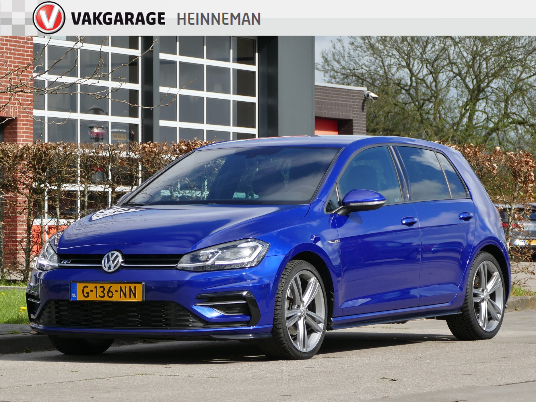 Volkswagen Golf 1.5 TSI R-line Business | Apple CarPlay / Android auto | LED koplampen | achteruitrijcamera bij viaBOVAG.nl