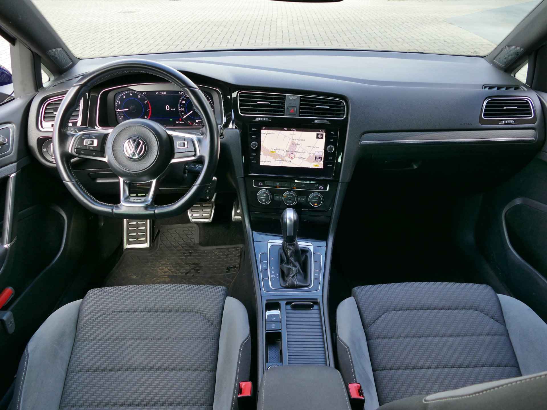 Volkswagen Golf 1.5 TSI R-line Business | Apple CarPlay / Android auto | LED koplampen | achteruitrijcamera - 19/61