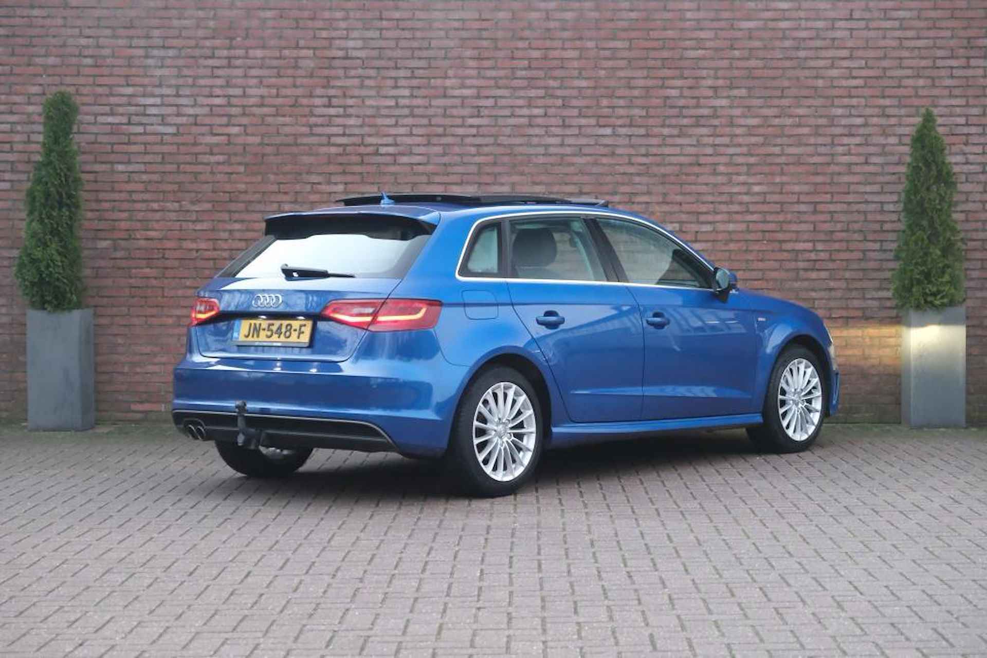 Audi A3 Sportback 2.0 TDi 150pk Adrenalin | Navi | Climate | Adaptive Cruise | Panoramadak | PDC - 31/32