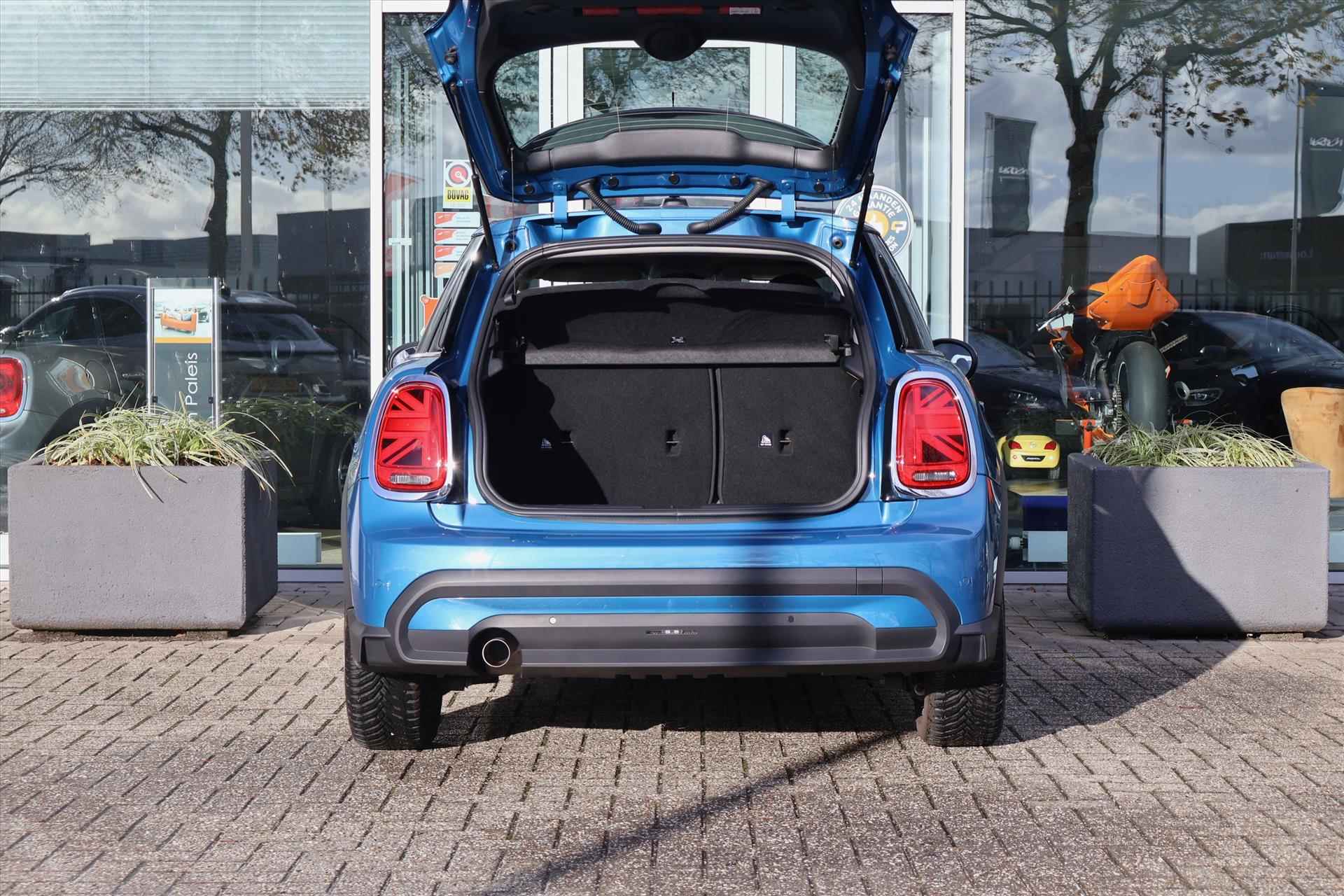 Mini Mini 5-Deurs (f55) 1.5 Business Edition Aut | Island Blue | Sfeer | Cruise | Carplay | DAB | LED | 1e Eigenaar - 15/39