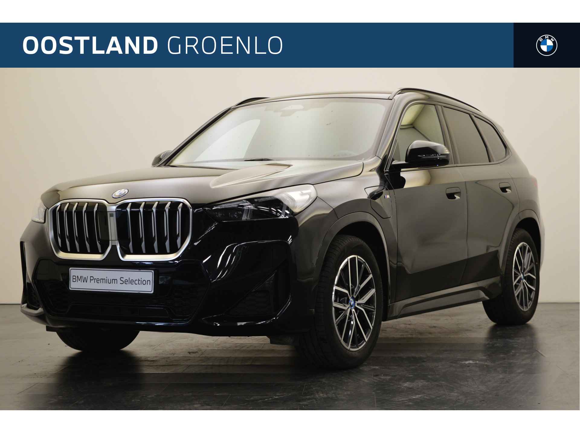 BMW X1 xDrive25e High Executive M Sport Automaat / Trekhaak / Sportstoelen / Stoelverwarming / Adaptieve LED / Parking Assistant / Adaptief M Onderstel / Driving Assistant Plus