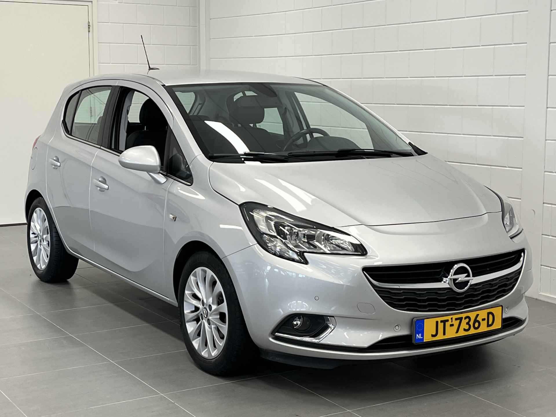 Opel Corsa 1.4 Innovation AUTOMAAT | CARPLAY | PARKEERHULP VOOR/ACHTER | GOED ONDERHOUDEN AUTO! - 10/43