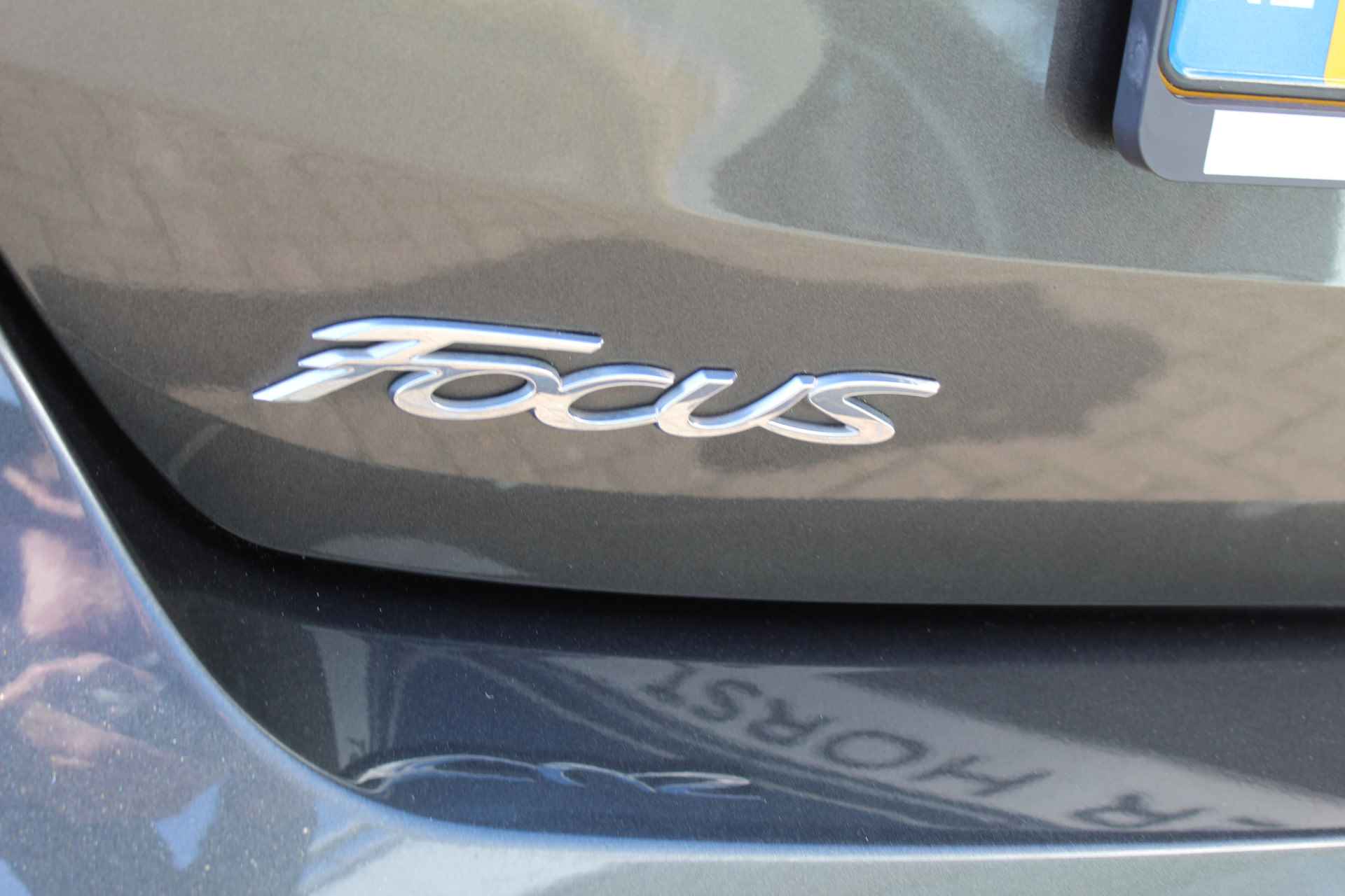 Ford Focus 1.0-125pk EcoBoost Titanium 5drs. PDC v+a- Achteruitrijcamera - Stoel+Stuur verwarming Dodehoek detectie,Trekhaak,L.M. velgen, - 39/52