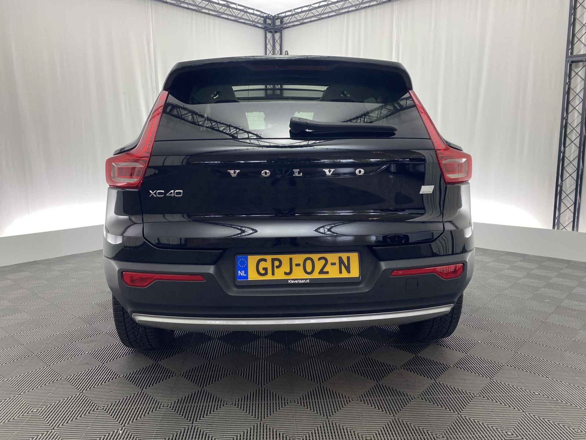 Volvo XC40 1.5 T5 Recharge Inscription | Pano-Dak | 262 PK  | Leder | Apple Carplay | ACC | - 7/35