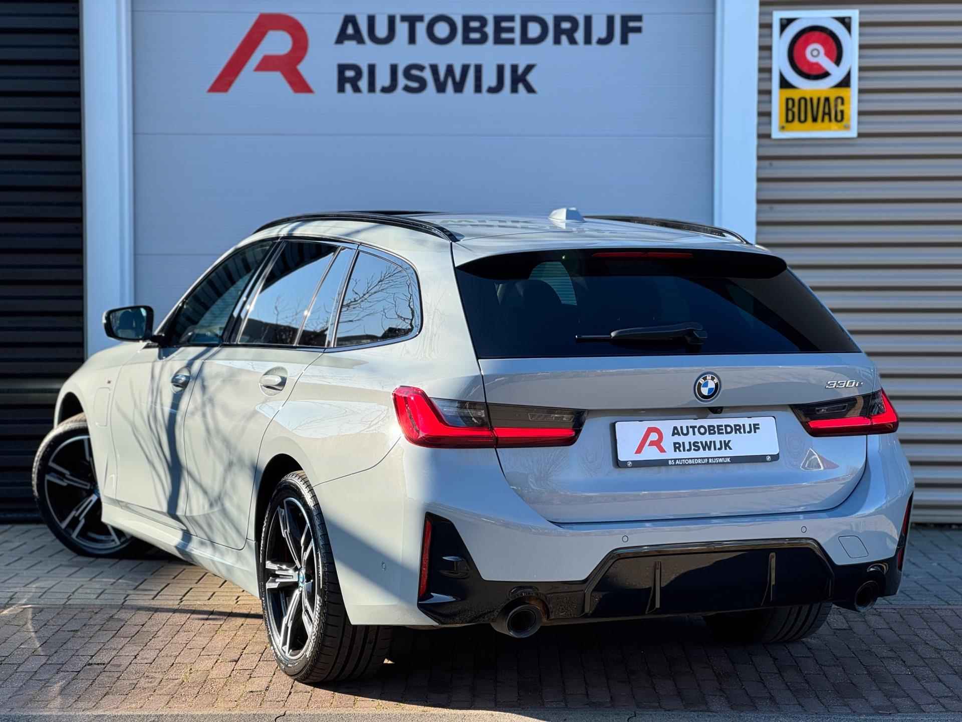 BMW 3-serie Touring 330e xDrive Carbon/Pano/Laser/M Pakket - 3/31