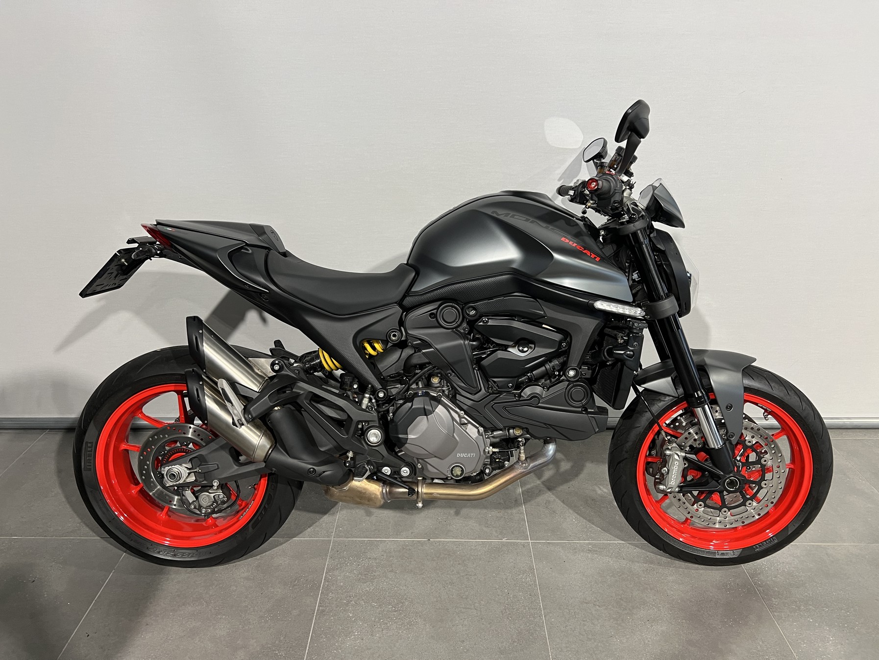 Ducati MONSTER +