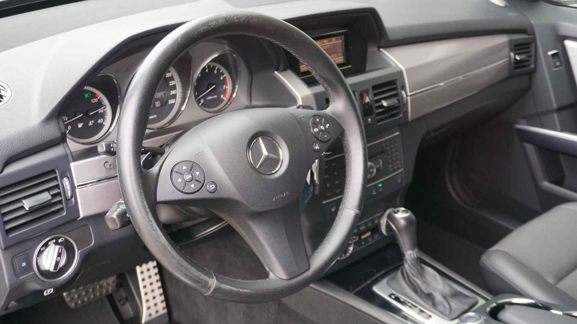 Mercedes-Benz GLK-klasse 350 V6 306pk 4-Matic Sport Xenon Navi Afn.Trekhaak 19inch LM Clima Cruise Control 2000KG Trekgewicht 2e Eigenaar! - 19/46