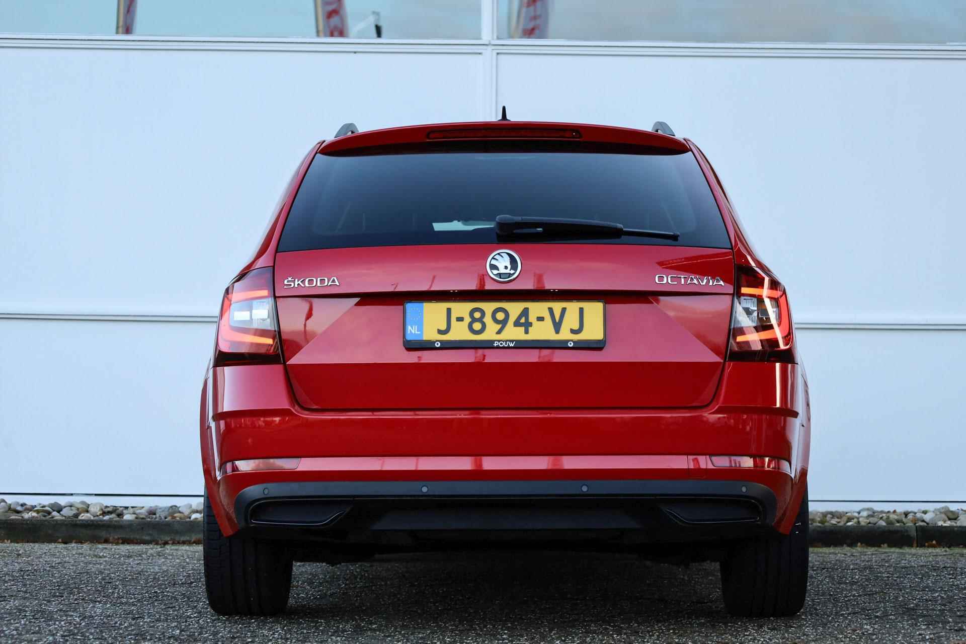 Skoda Octavia Combi 1.0 TSI 115pk Sport Business | Navigatie | Cruise Control | Climate Control | Parkeersensoren - 10/52