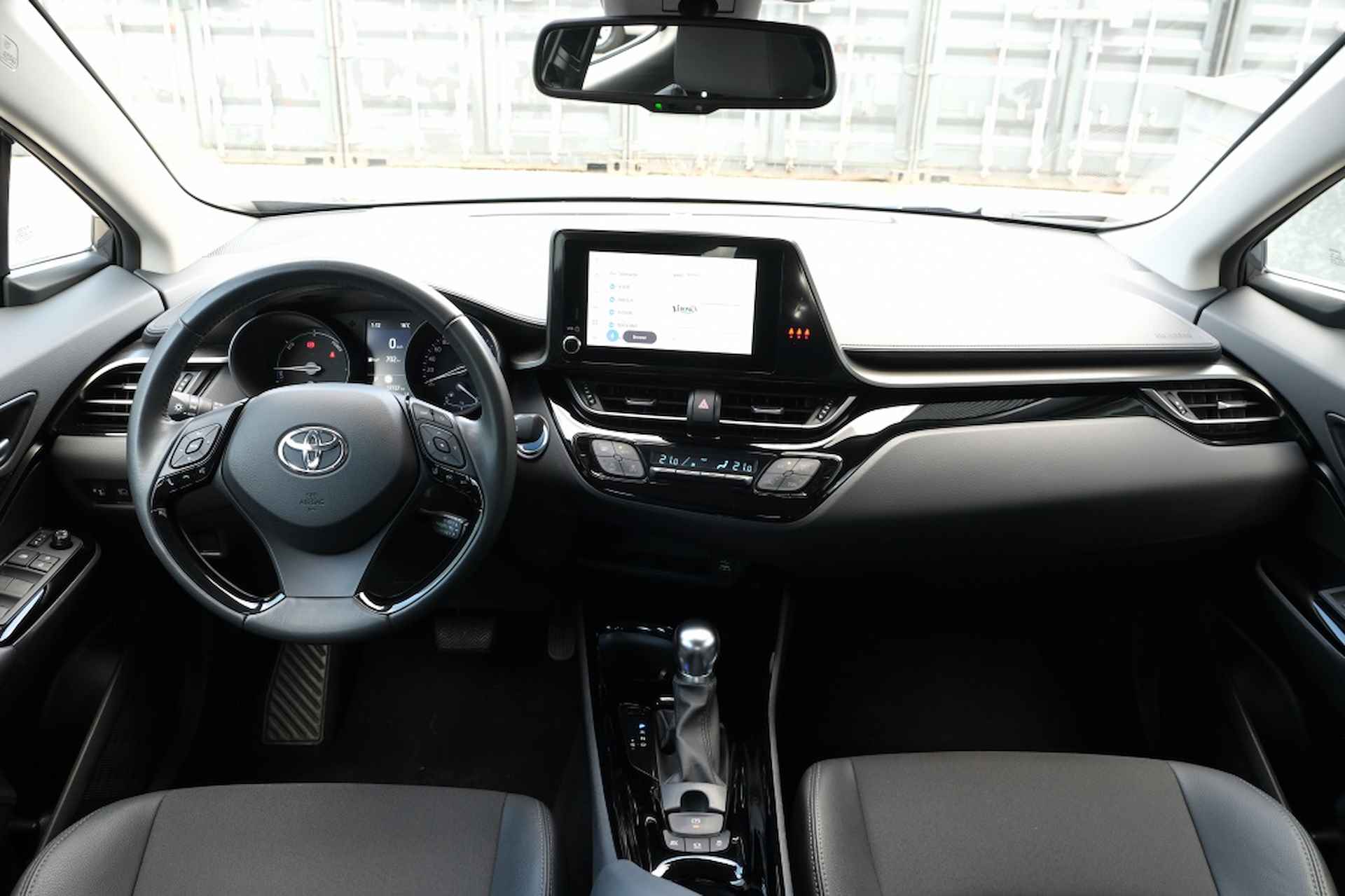 Toyota C-HR 2.0 High Power Hybrid 184PK Dynamic Automaat | Apple CarPlay / A - 3/40