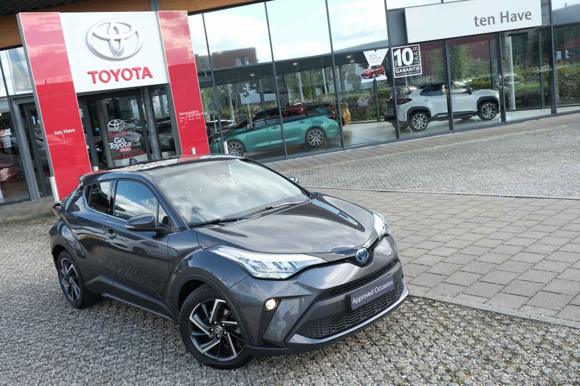 Toyota C-HR 2.0 High Power Hybrid 184PK Dynamic Automaat | Apple CarPlay / A - 36/40