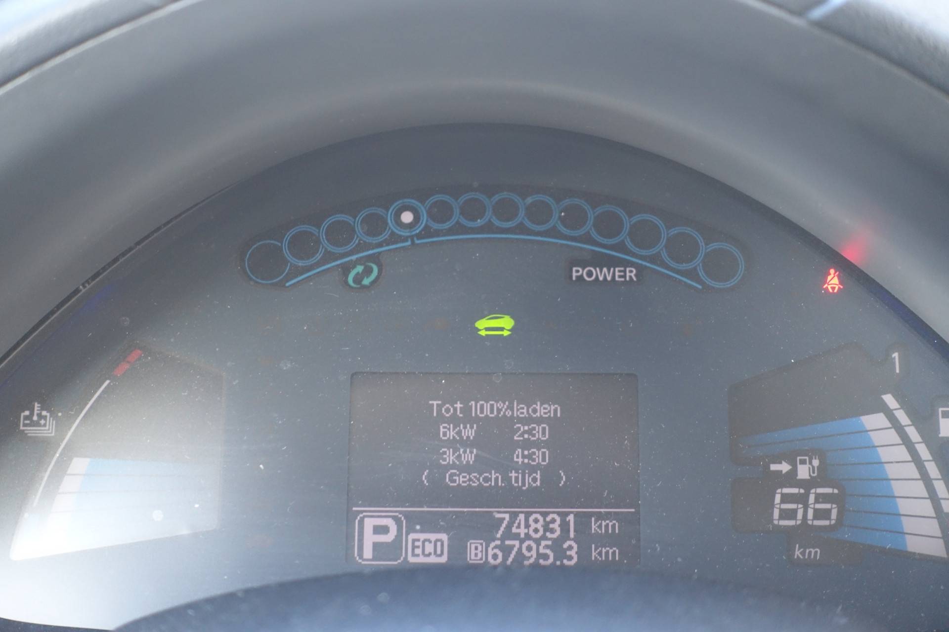 Nissan Leaf Acenta 24 kWh | Navigatie | Cruise-Controle | 6.500.- na subsidie € 2.000,- subsidie mogelijk - 14/26