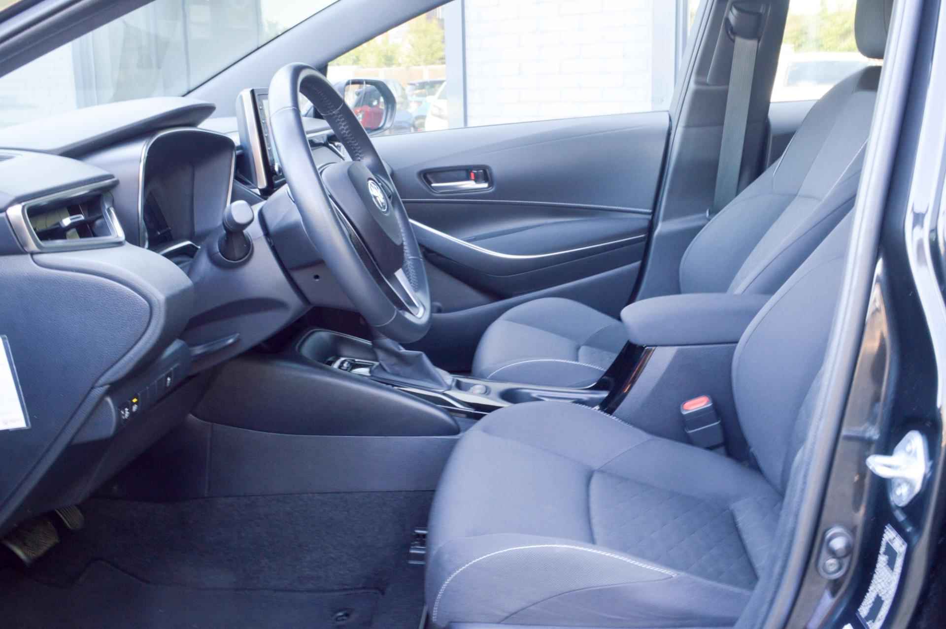 Toyota Corolla Touring Sports 1.8 Hybrid Active | Navi via Apple Carplay / Android Auto | NAP - 7/38