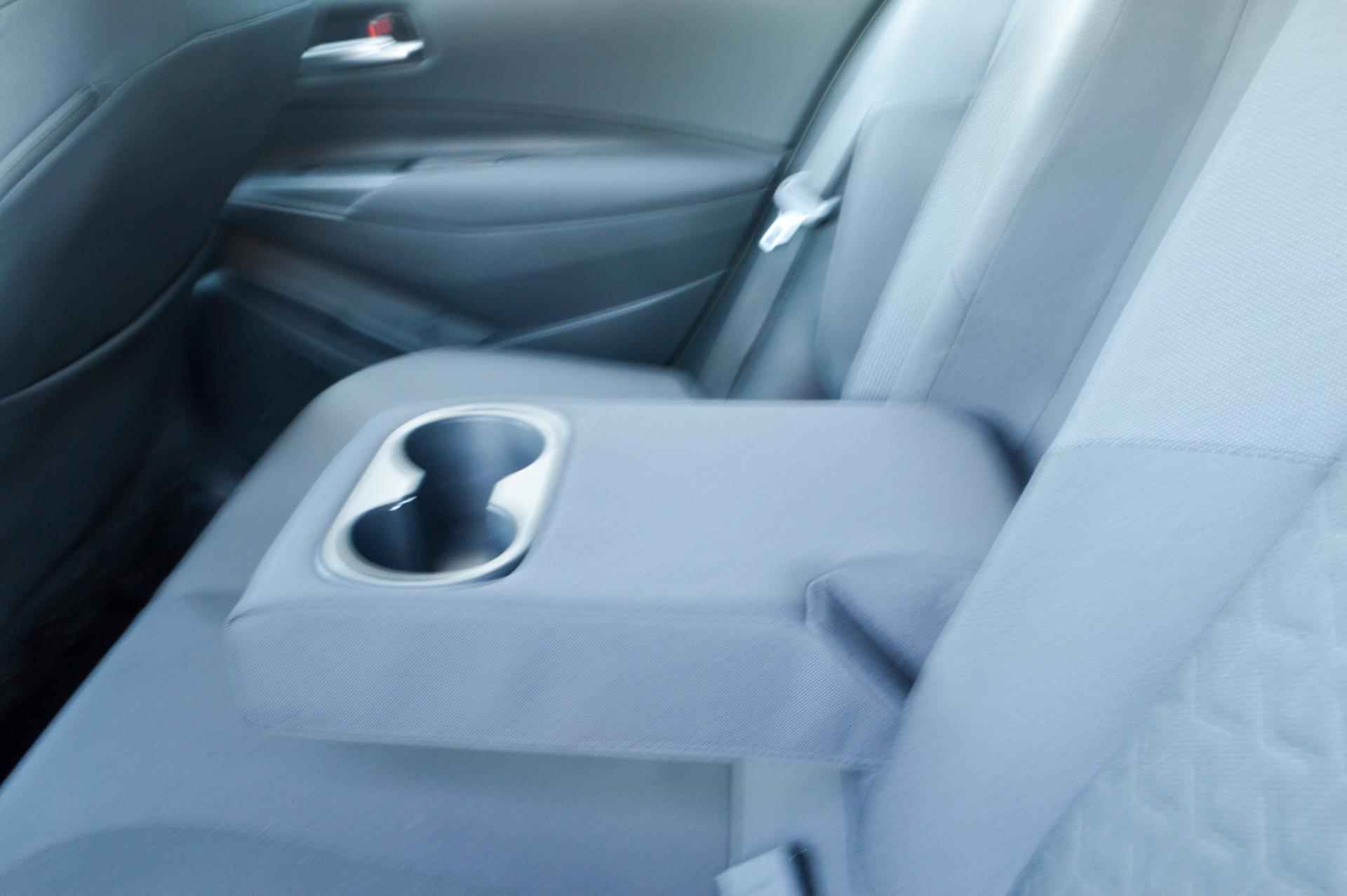 Toyota Corolla Touring Sports 1.8 Hybrid Active | Navi via Apple Carplay / Android Auto | NAP - 9/38