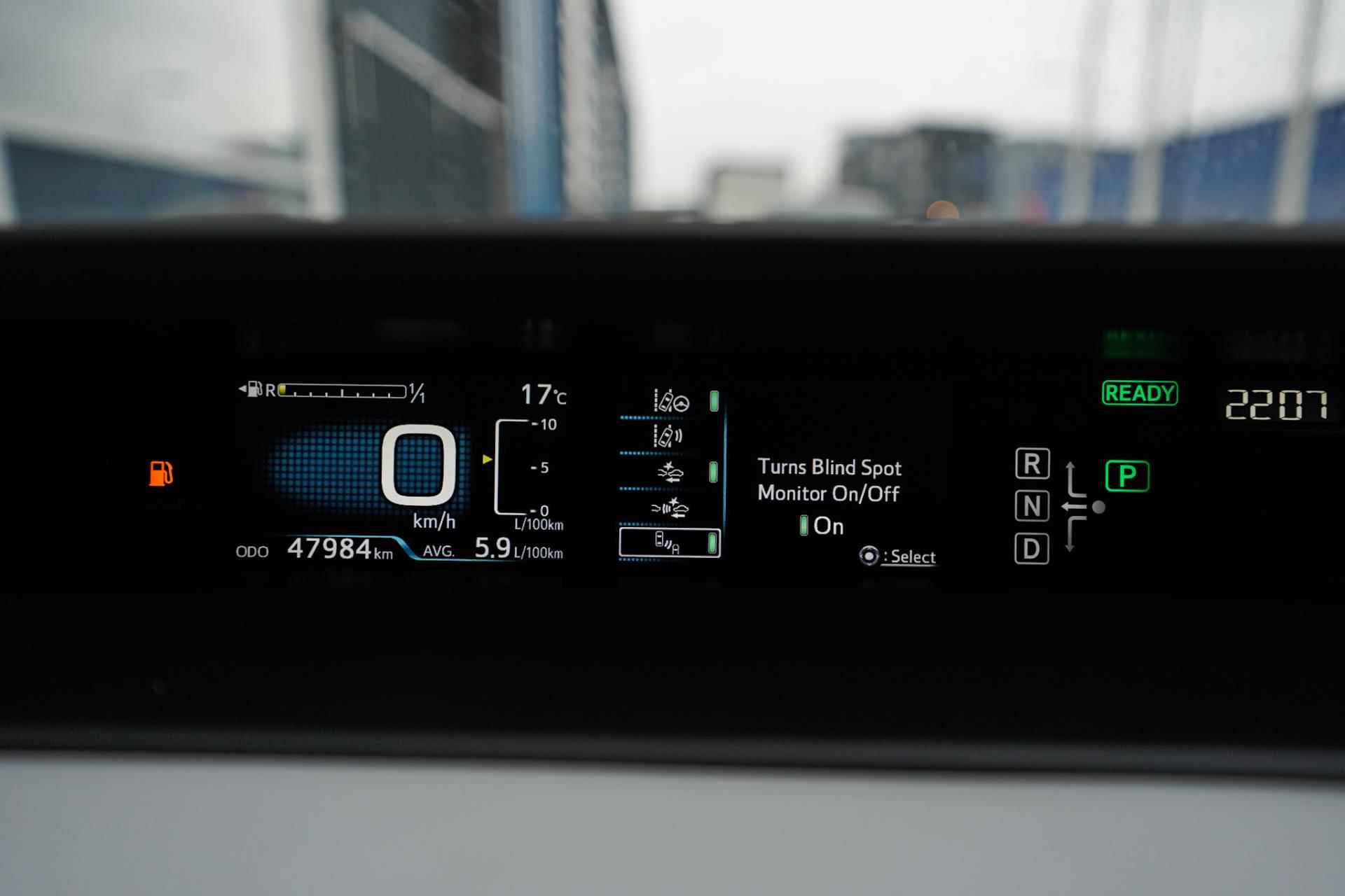 Toyota Prius 1.8 Plug-in Hybrid Dynamic Pack Premium - 18/48