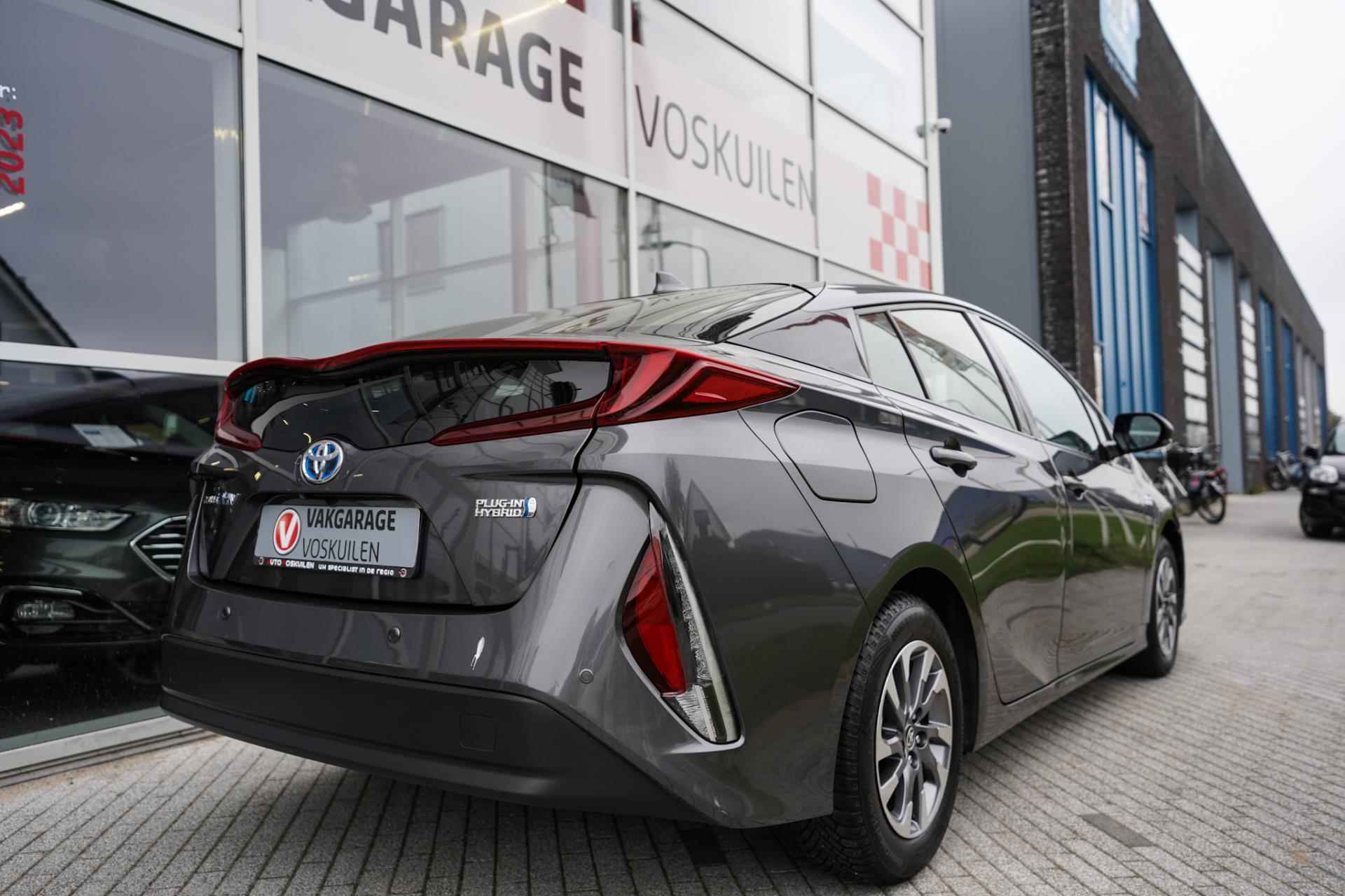 Toyota Prius 1.8 Plug-in Hybrid Dynamic Pack Premium - 39/48