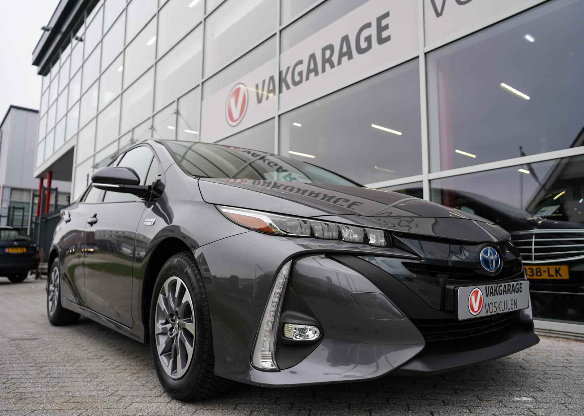 Toyota Prius 1.8 Plug-in Hybrid Dynamic Pack Premium - 41/48