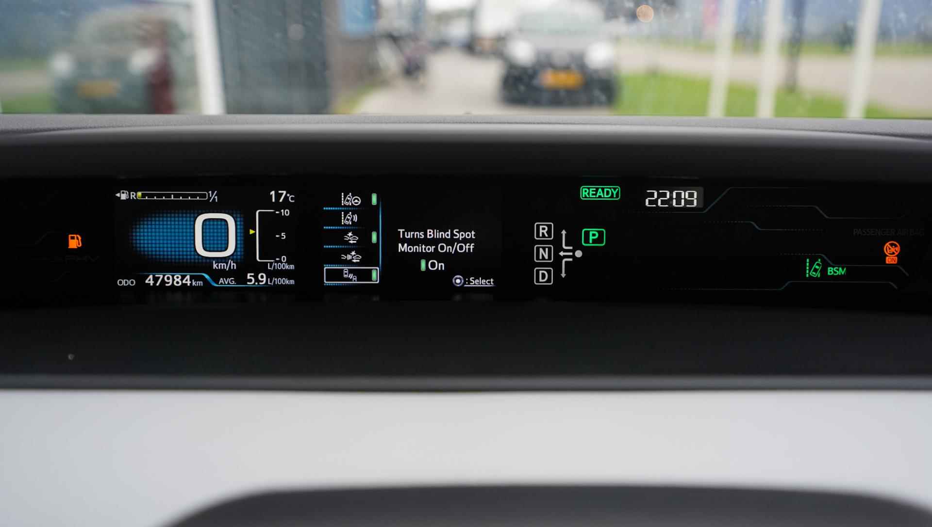 Toyota Prius 1.8 Plug-in Hybrid Dynamic Pack Premium - 4/48