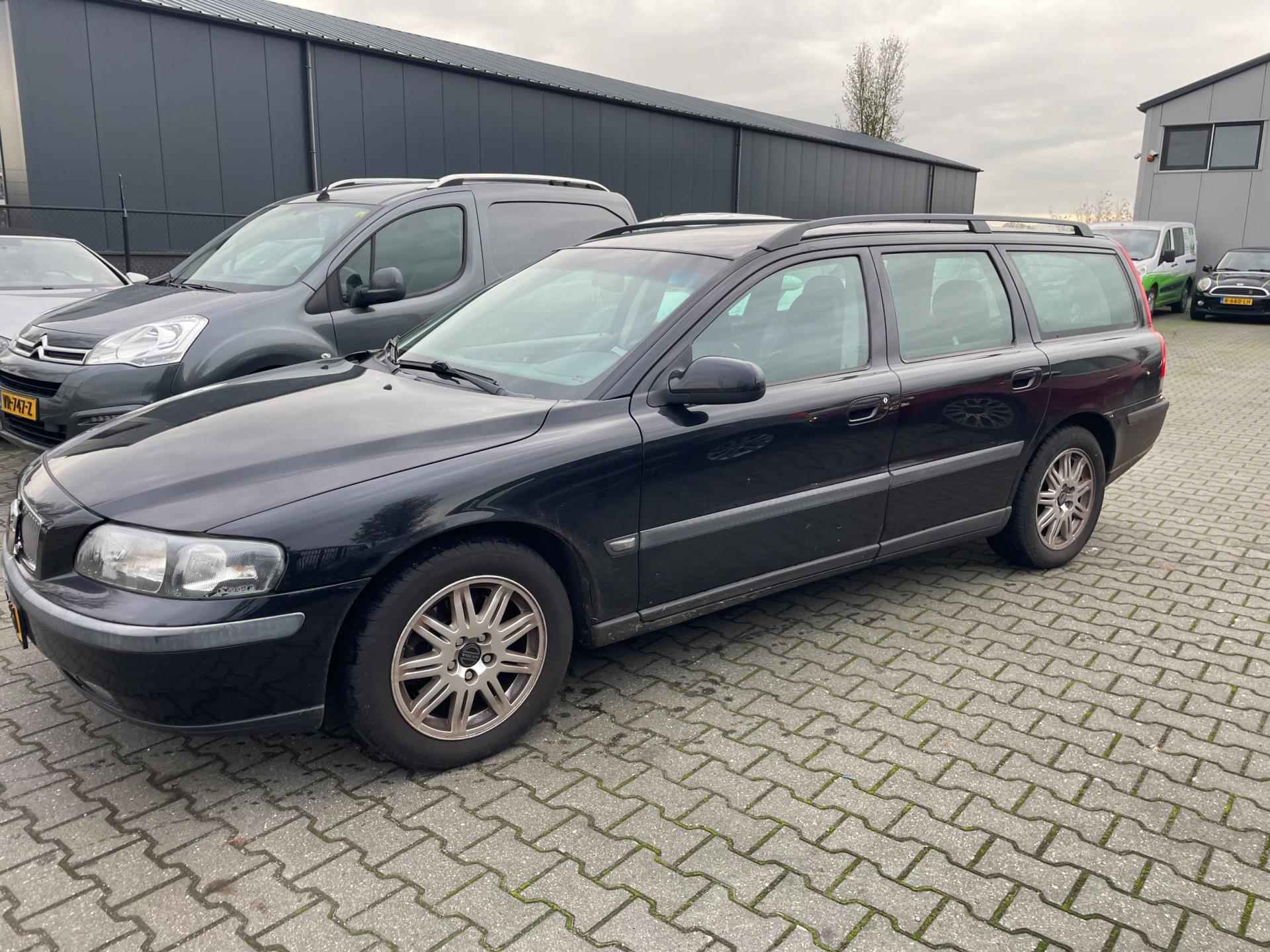 Volvo V70 2.4 Comfort Line - 3/18