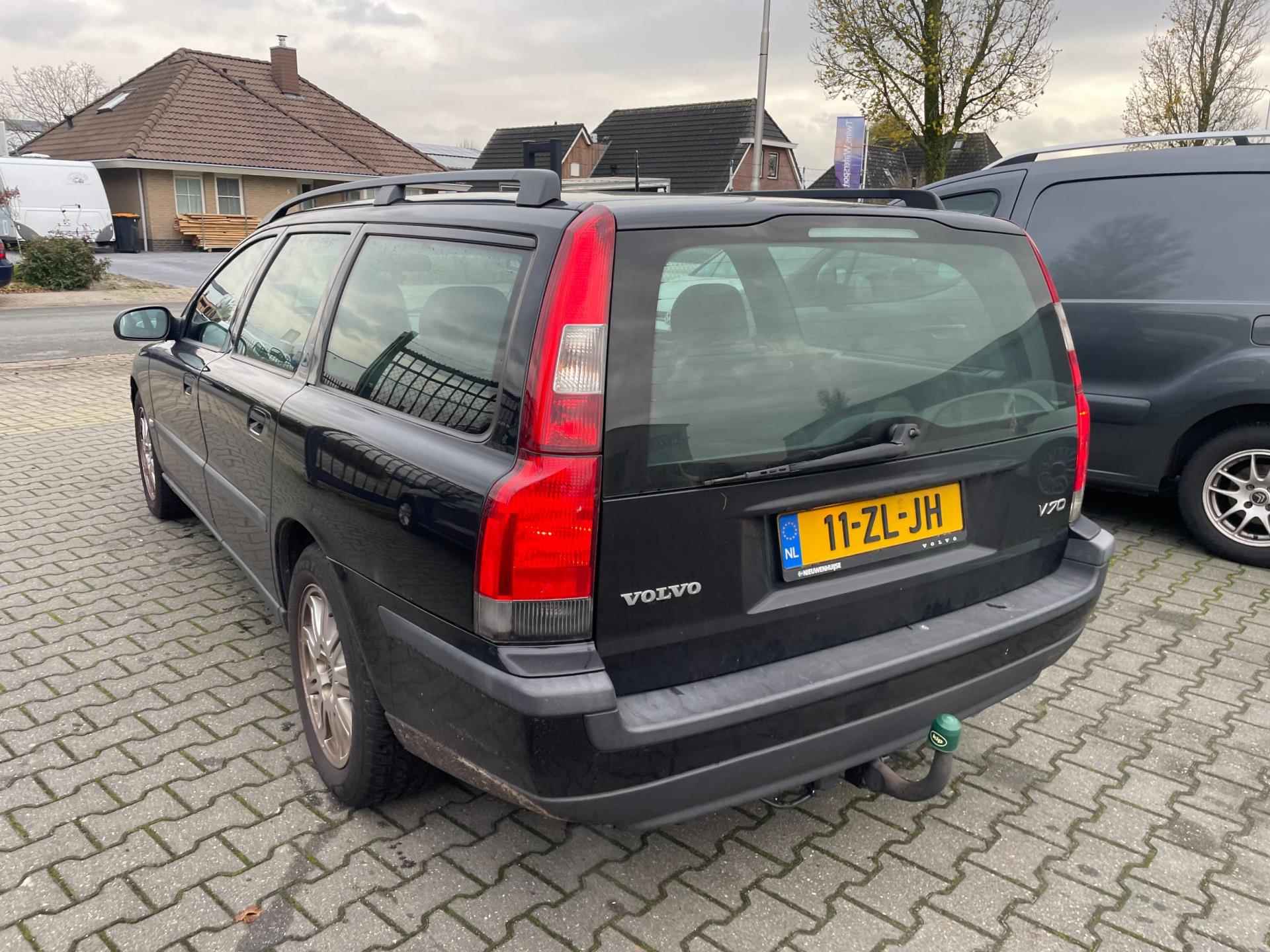 Volvo V70 2.4 Comfort Line - 4/18