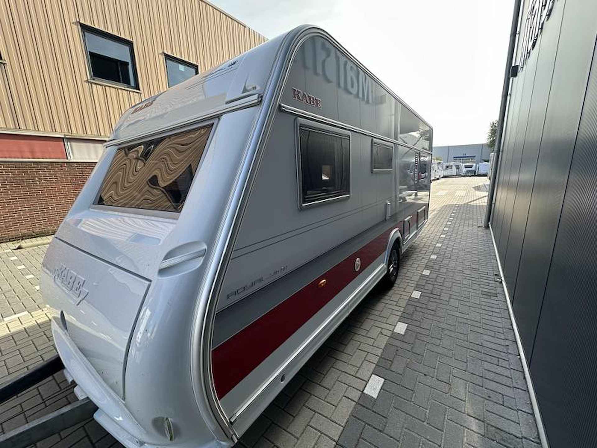 Kabe Royal 540 GLE Nieuw staat - Vol opties - 6/18