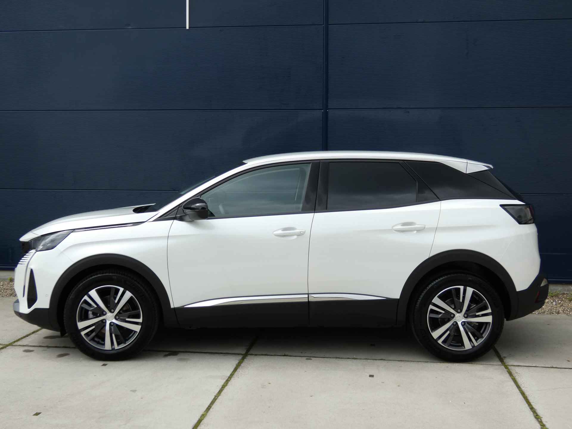 Peugeot 3008 1.6 HYbrid 180 Allure Pack Business EINDE JAAR DEAL- EUR 8.947,- KORTING - PROFITEER NU! - 9/41