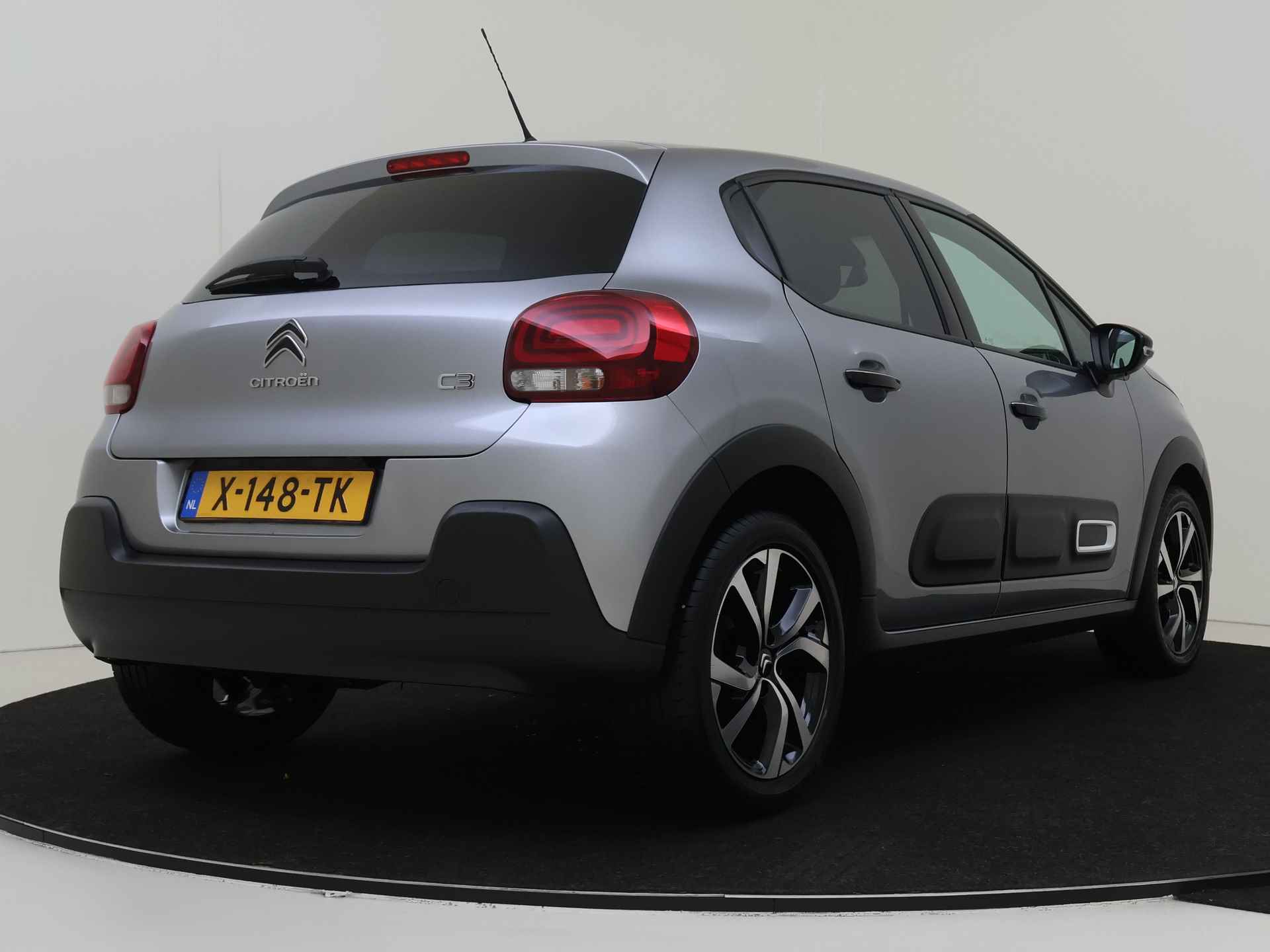 Citroën C3 1.2 82PK Max | Camera | Parkeerhulp | 16 INCH velgen | - 11/37