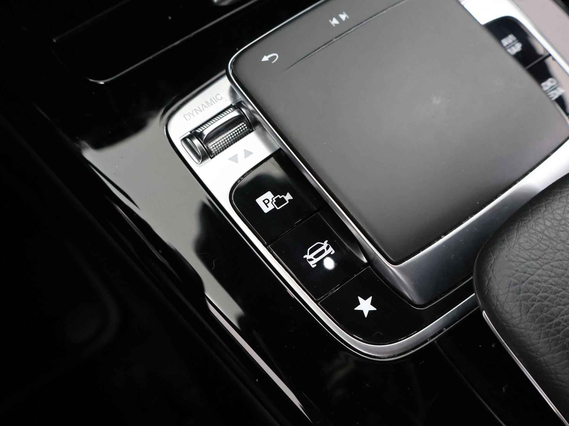 Mercedes-Benz CLA-klasse 180 Business Solution Progressive | Nieuw model | Stoelverwarming | Parkeerpakket met achteruitrijcamera | Navigatie | Cruise Control | Widescreen - 30/46