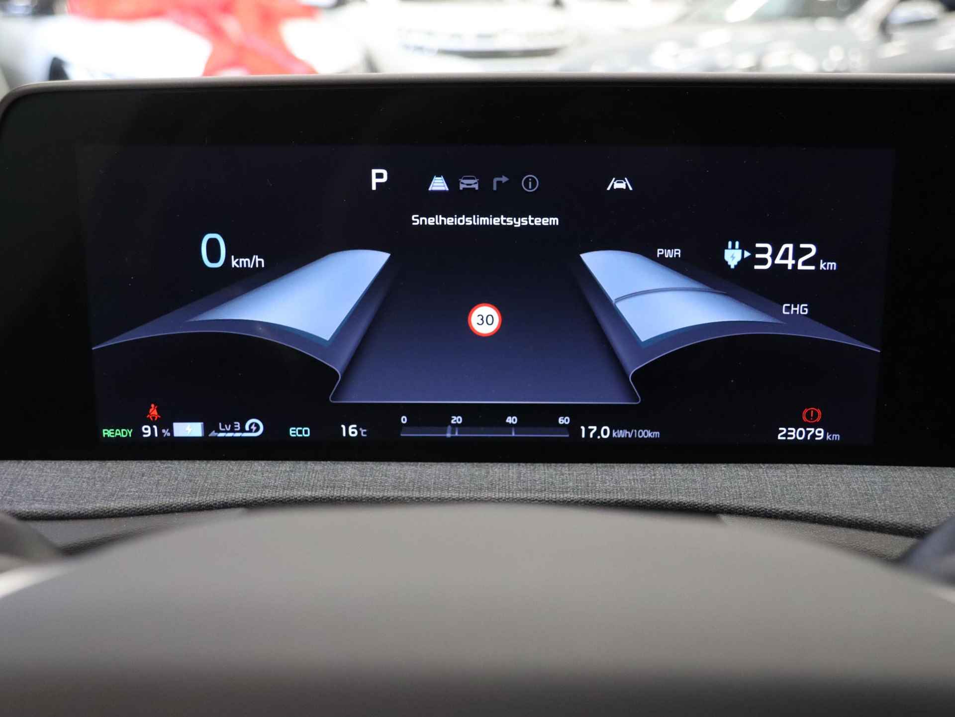 Kia EV6 Air 58 kWh  BTW-auto | Stoel en stuurverwarming | Navigatie | Camera | Adaptieve cruise control | Parkeersensoren voor en achter | Apple Carplay / Android Auto | Dode hoekdetectie | Demo | - 39/47