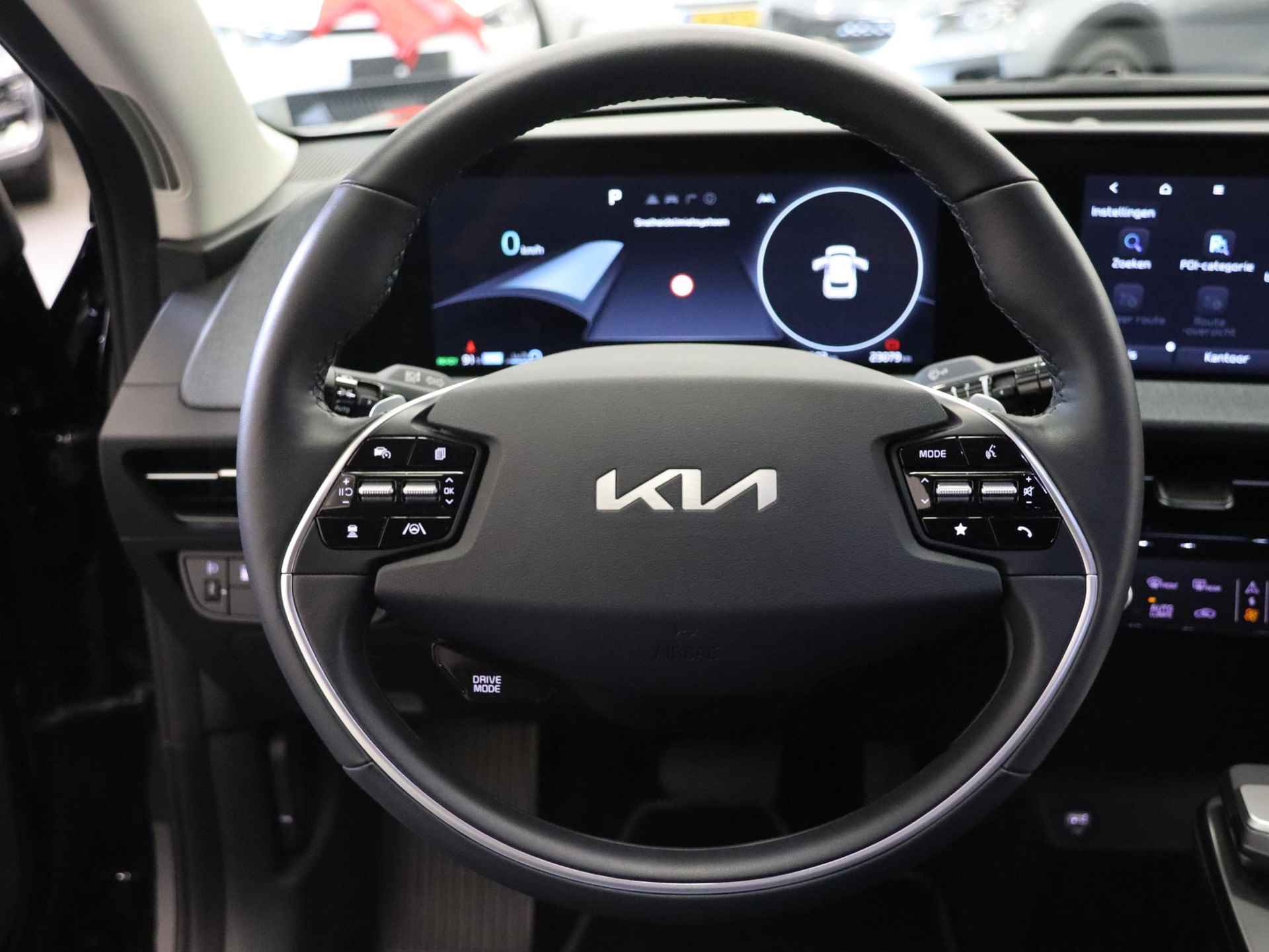 Kia EV6 Air 58 kWh  BTW-auto | Stoel en stuurverwarming | Navigatie | Camera | Adaptieve cruise control | Parkeersensoren voor en achter | Apple Carplay / Android Auto | Dode hoekdetectie | Demo | - 40/47