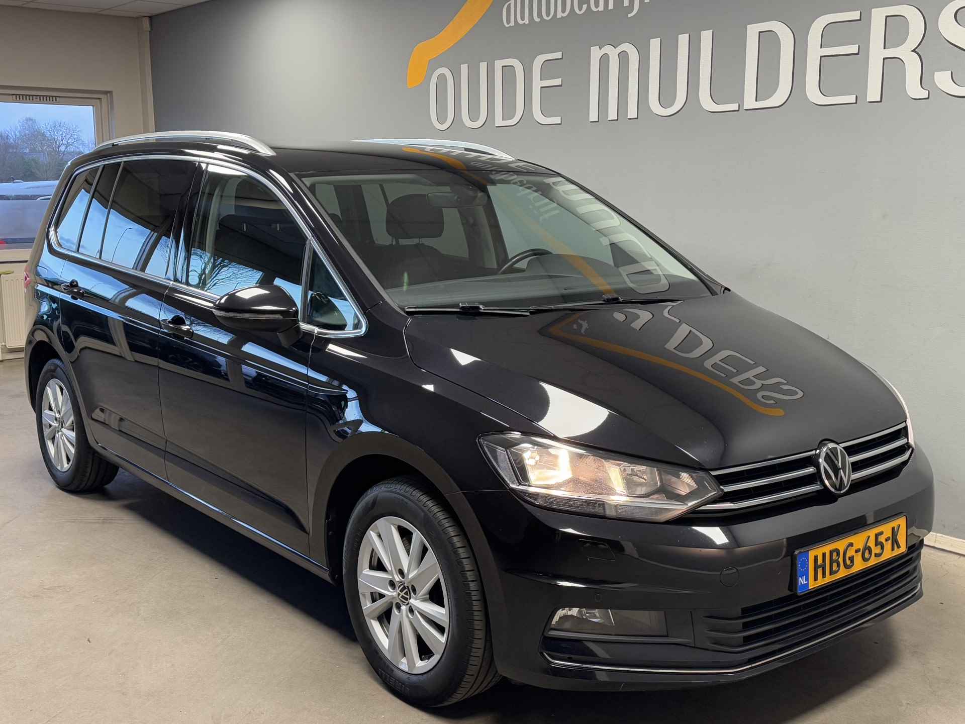 Volkswagen Touran 1.5 TSI Highline 7-Persoons/Trekhaak/Parkeersensoren - 7/34