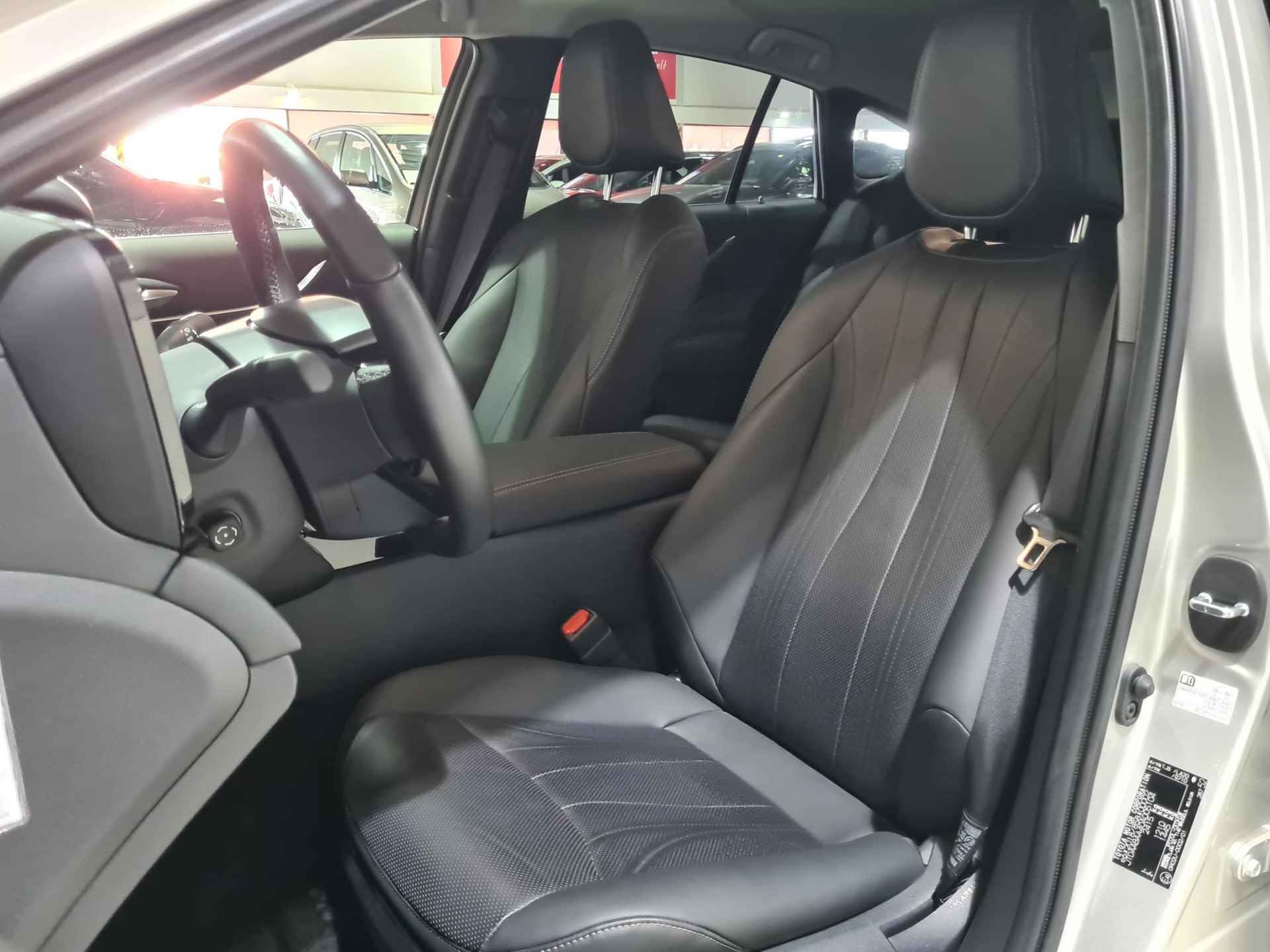 Toyota Mirai Prestige Waterstof | Leder | Memory seat | 1ste eigenaar | - 7/46