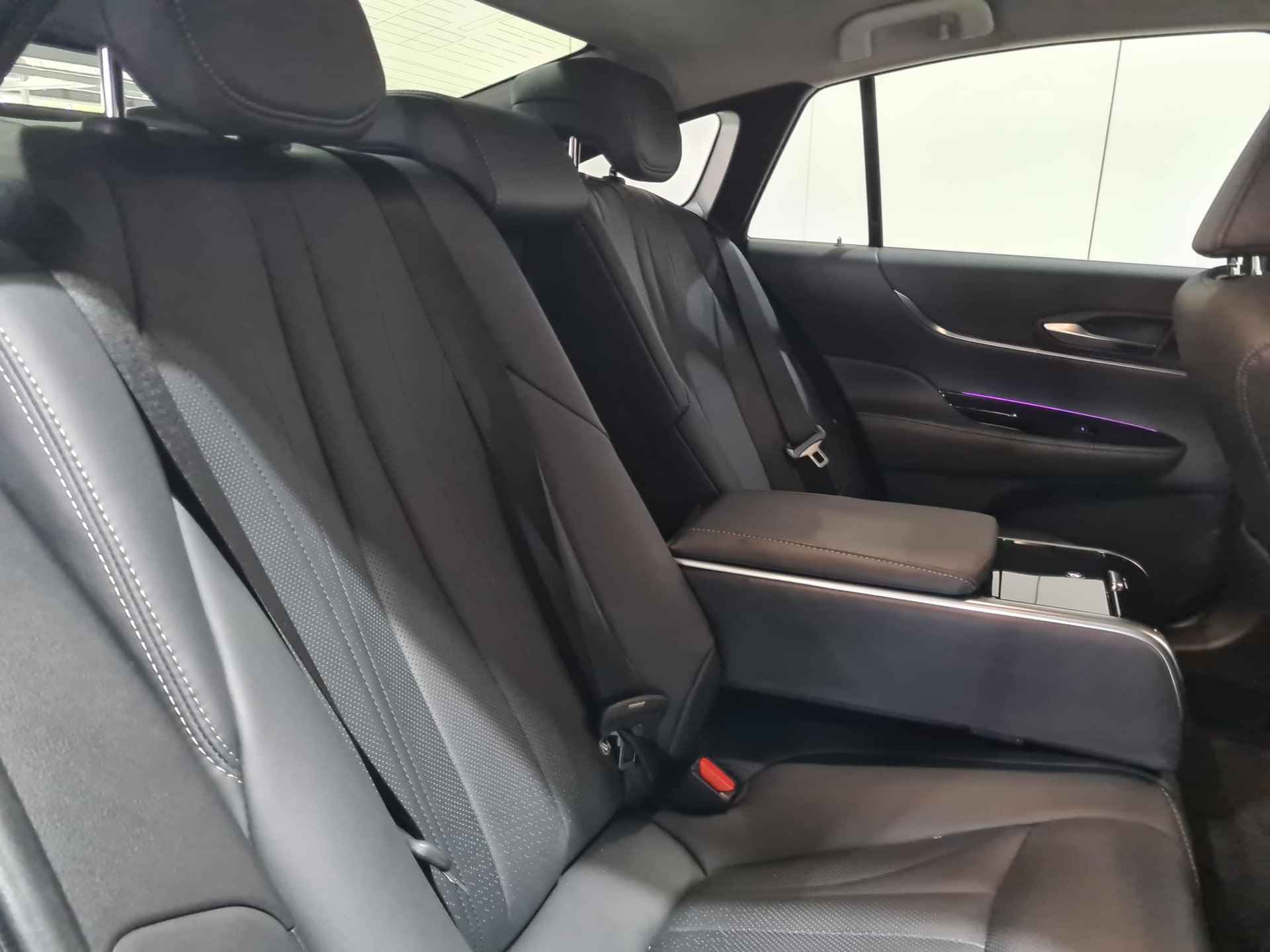 Toyota Mirai Prestige Waterstof | Leder | Memory seat | 1ste eigenaar | - 17/46