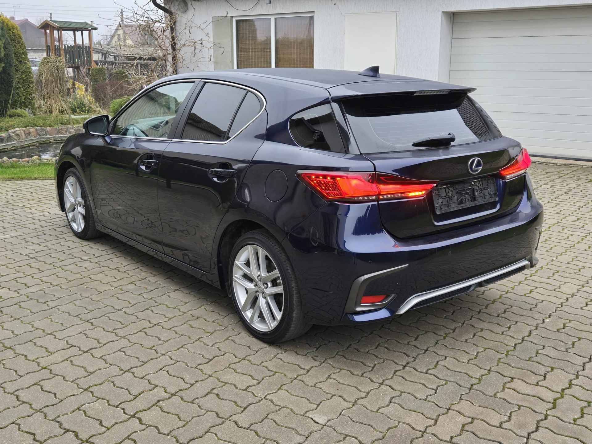 Lexus CT 200h Amazing Edition Navigatiesysteem Stoelverwarming Complete auto In perfecte staat ! inc btw - 4/17