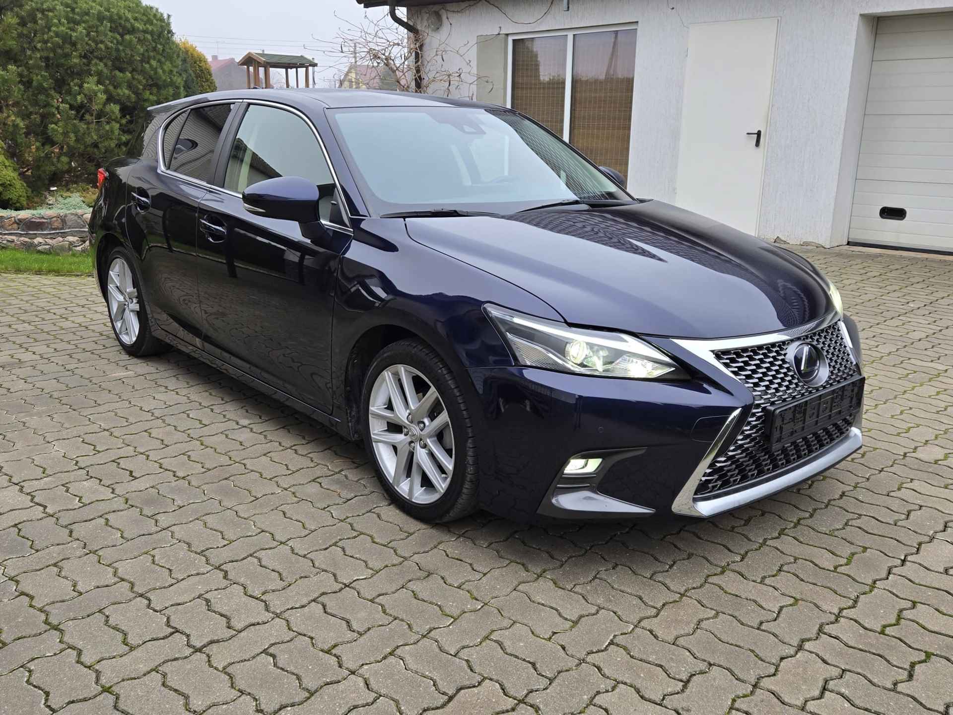 Lexus CT 200h Amazing Edition Navigatiesysteem Stoelverwarming Complete auto In perfecte staat ! inc btw - 5/17