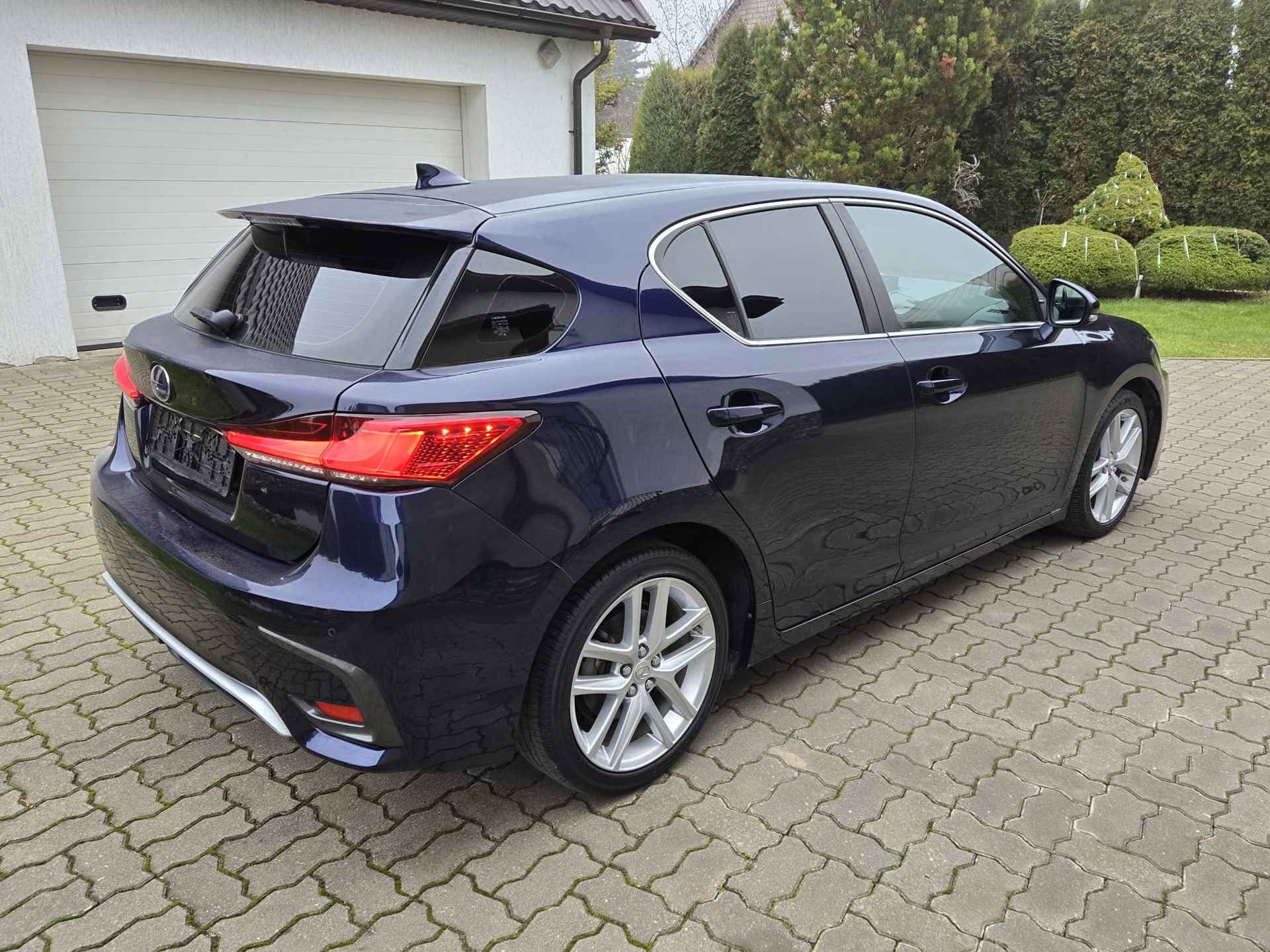 Lexus CT 200h Amazing Edition Navigatiesysteem Stoelverwarming Complete auto In perfecte staat ! inc btw - 6/17