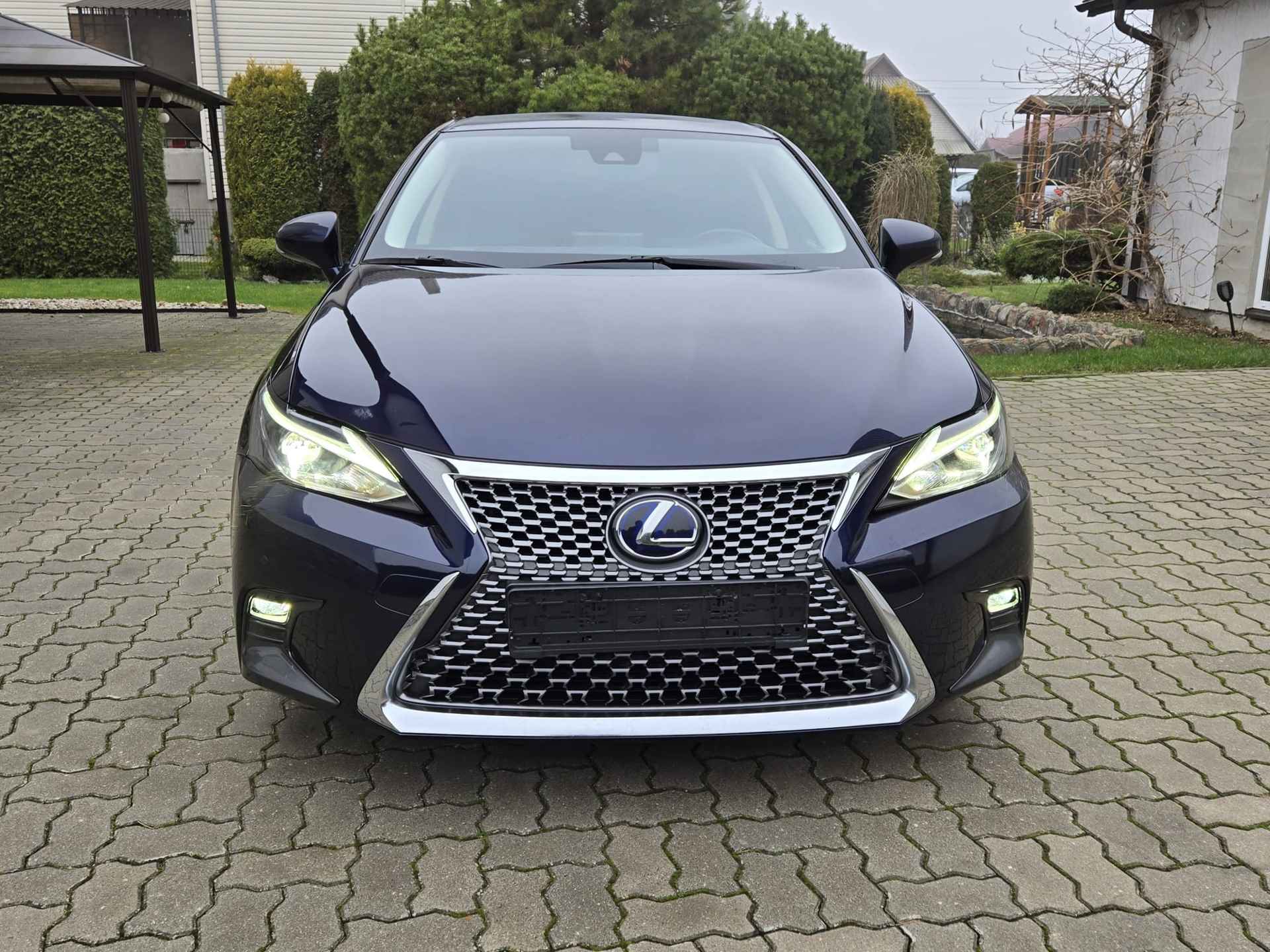 Lexus CT 200h Amazing Edition Navigatiesysteem Stoelverwarming Complete auto In perfecte staat ! inc btw - 7/17