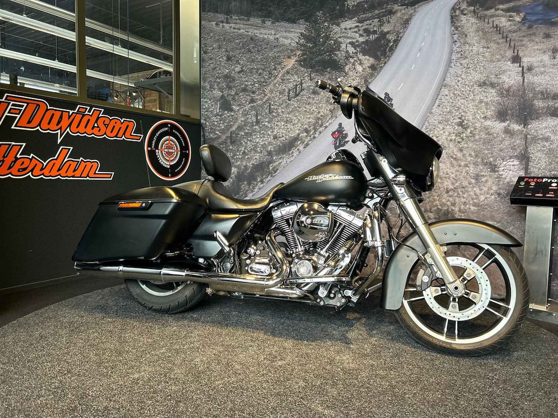 Harley-Davidson FLHX STREET GLIDE - 7/9