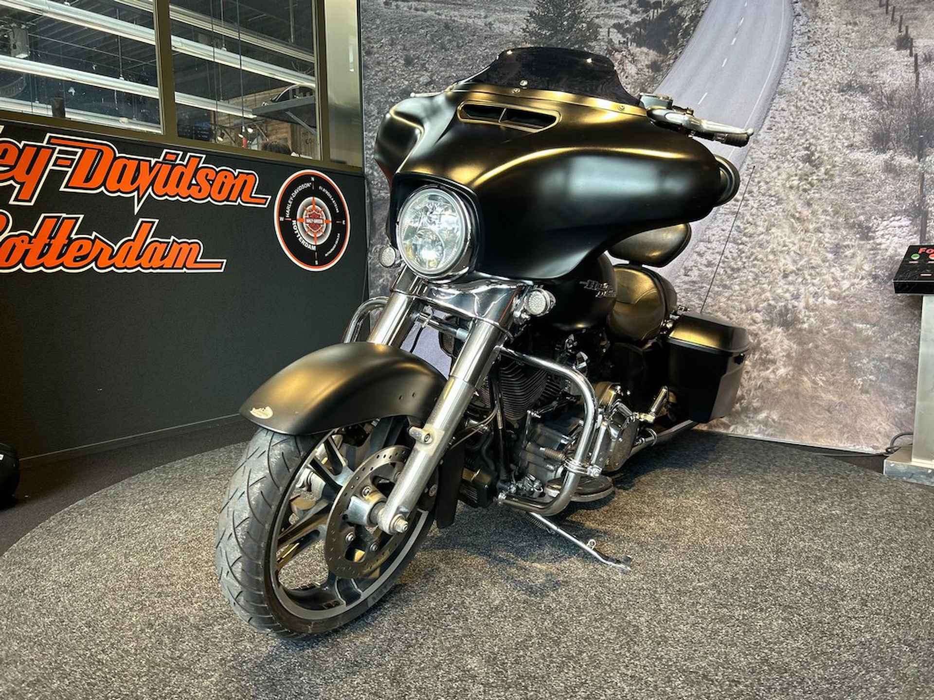 Harley-Davidson FLHX STREET GLIDE - 8/9