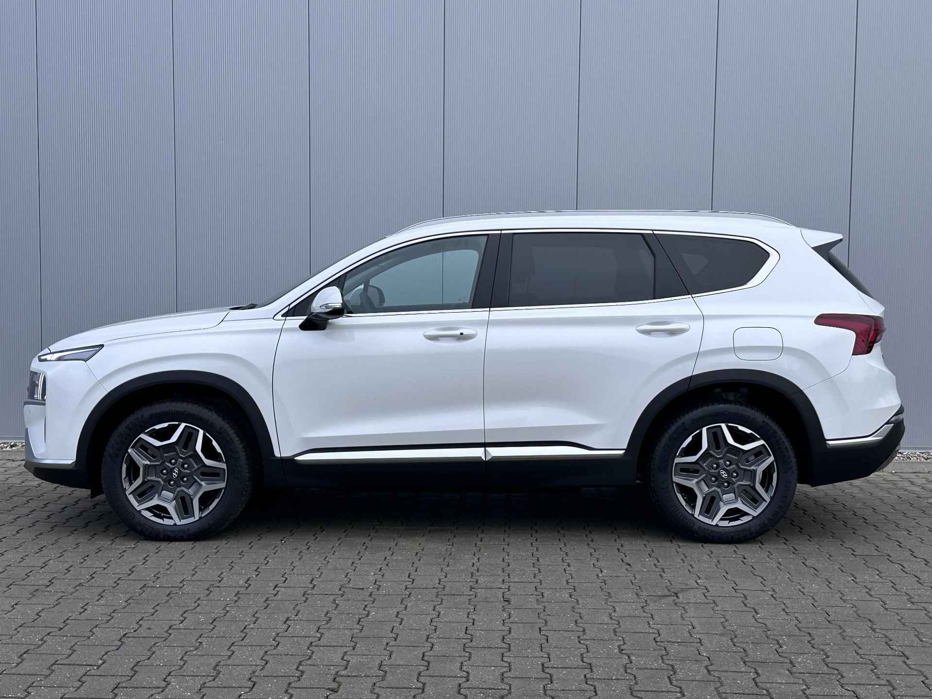 Hyundai Santa Fe 1.6 T-GDI PHEV Comfort Smart / Lederen bekleding / Stoelverwarming / Adaptieve Cruise Control / Keyless / PDC V+A - 7/36