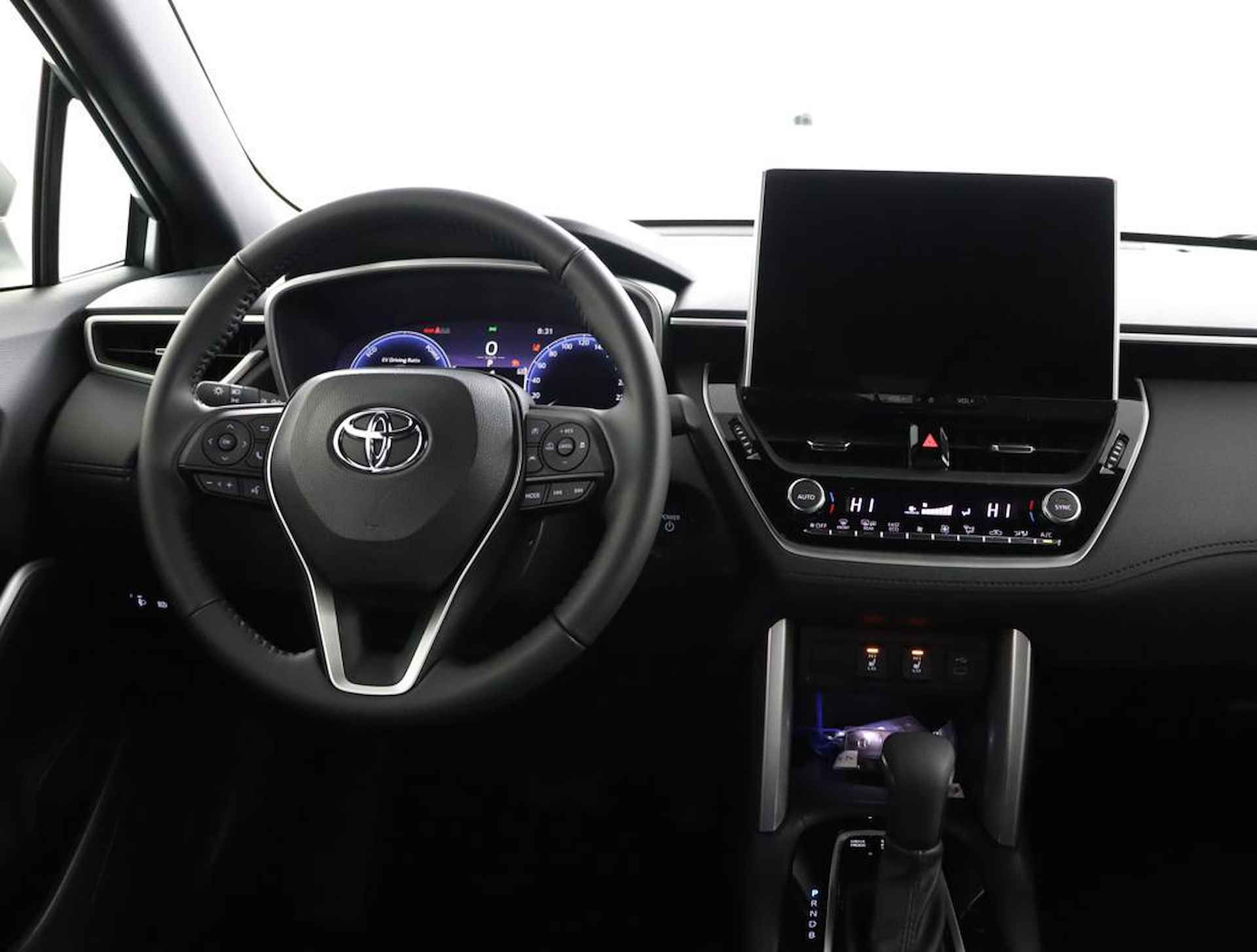 Toyota Corolla Cross Hybrid 200 Style | Nieuw uit voorraad leverbaar | 10 jaar fabrieksgarantie! | - 55/59